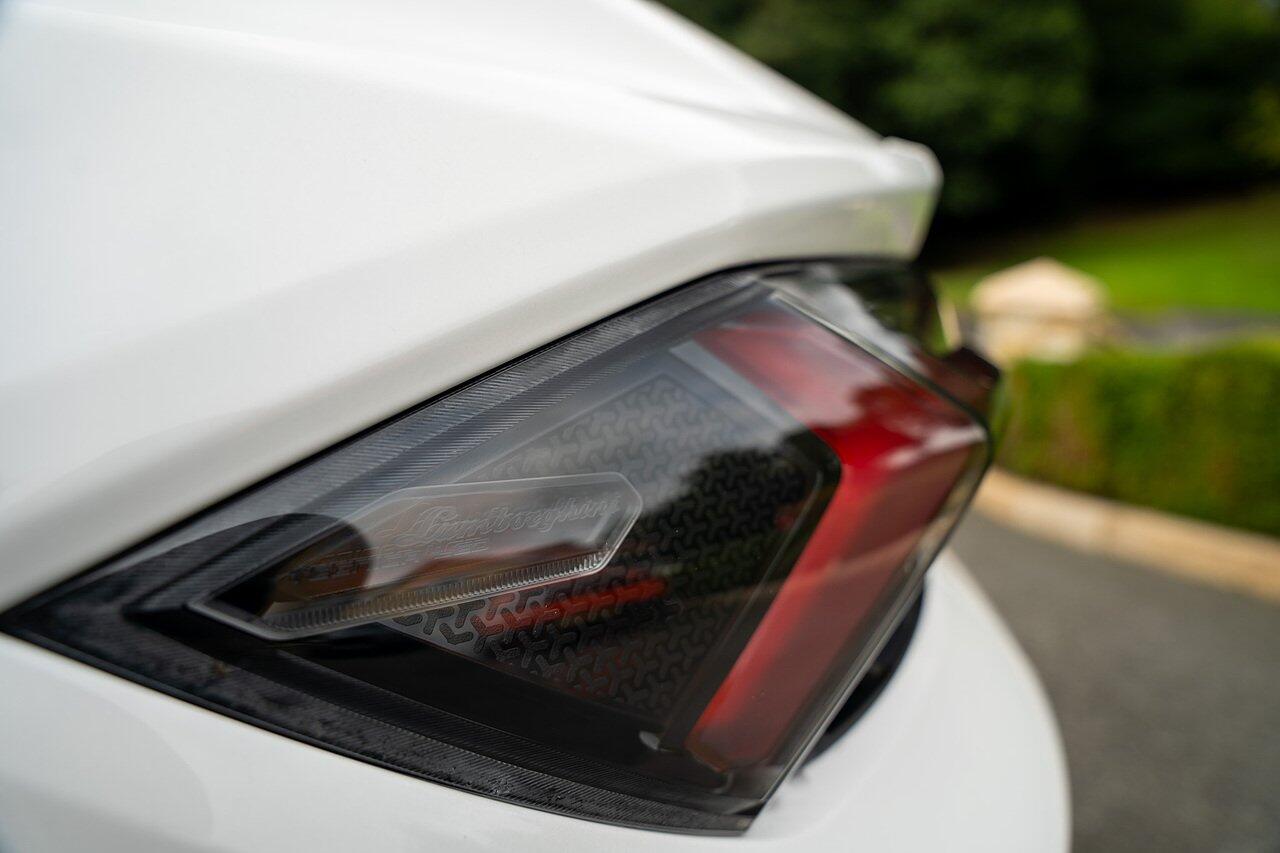 Lamborghini Urus view 13