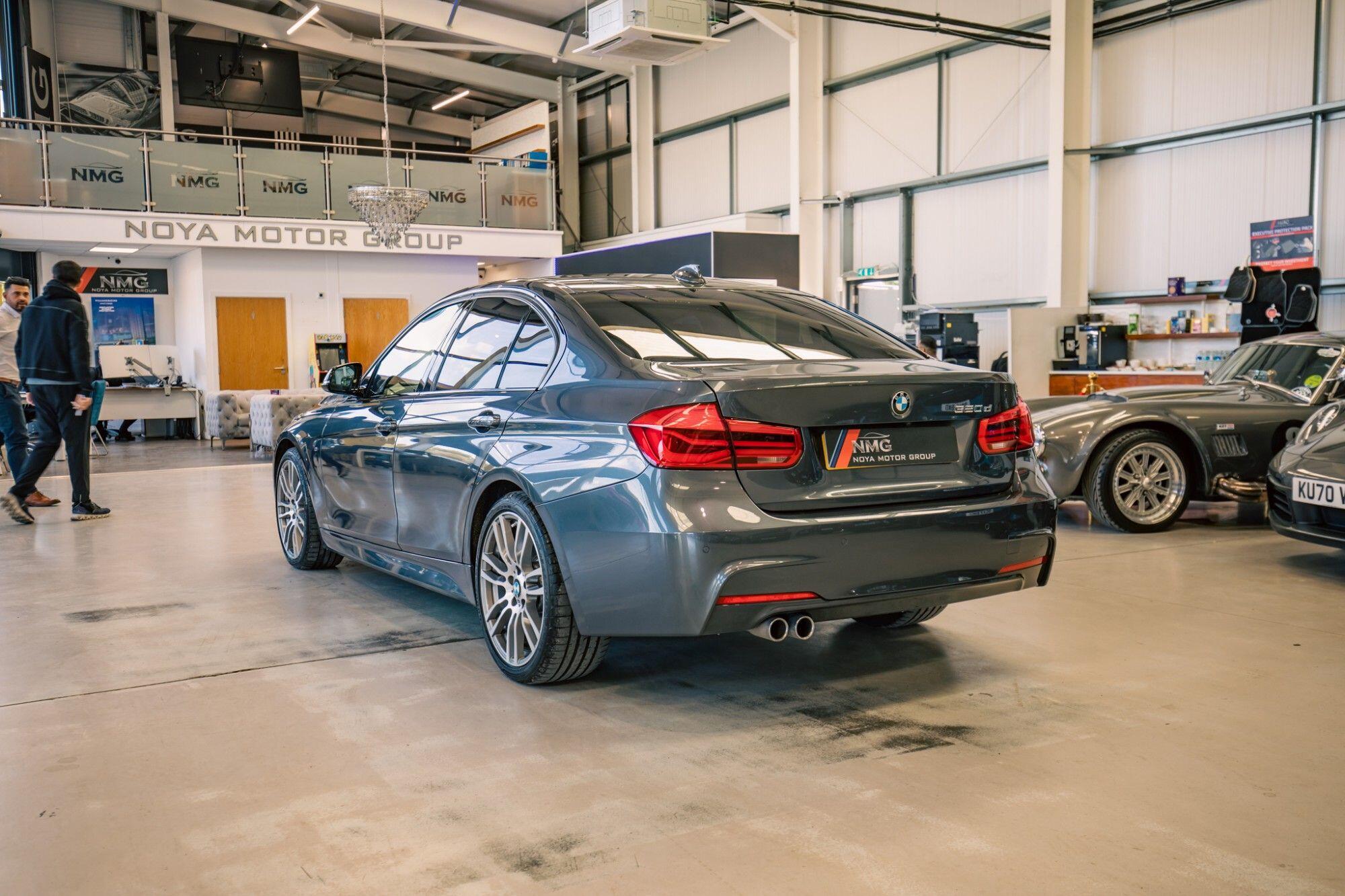 BMW 3 Series view 28