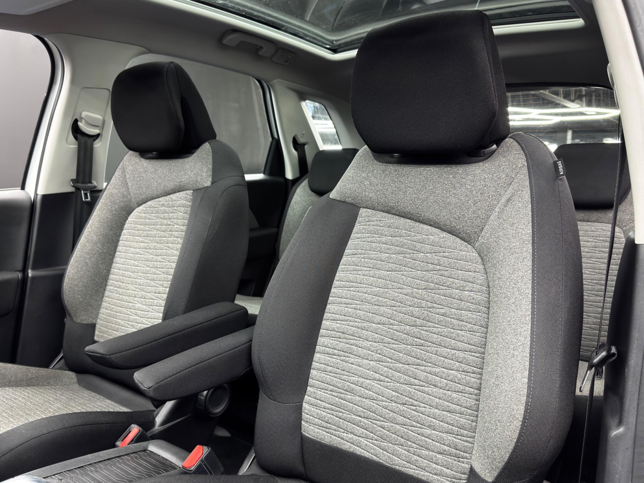 Citroen C4 Picasso view 14