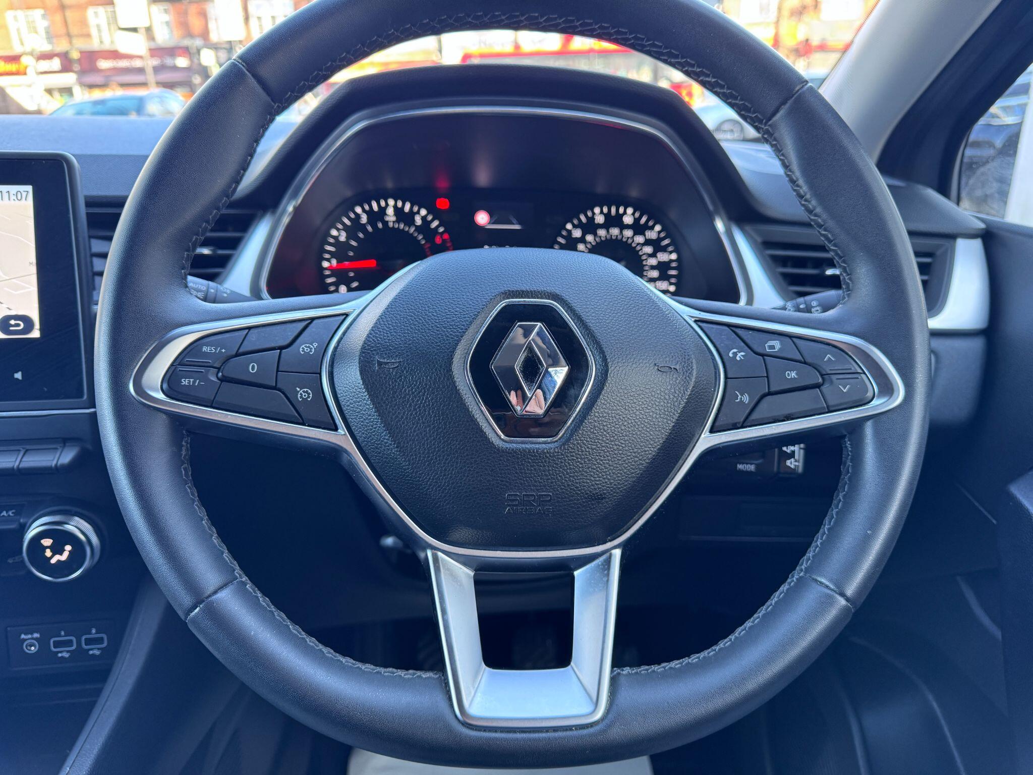2022 Renault Captur 1.0 TCe Iconic Euro 6 (s/s) 5dr • 20,000 miles image 41