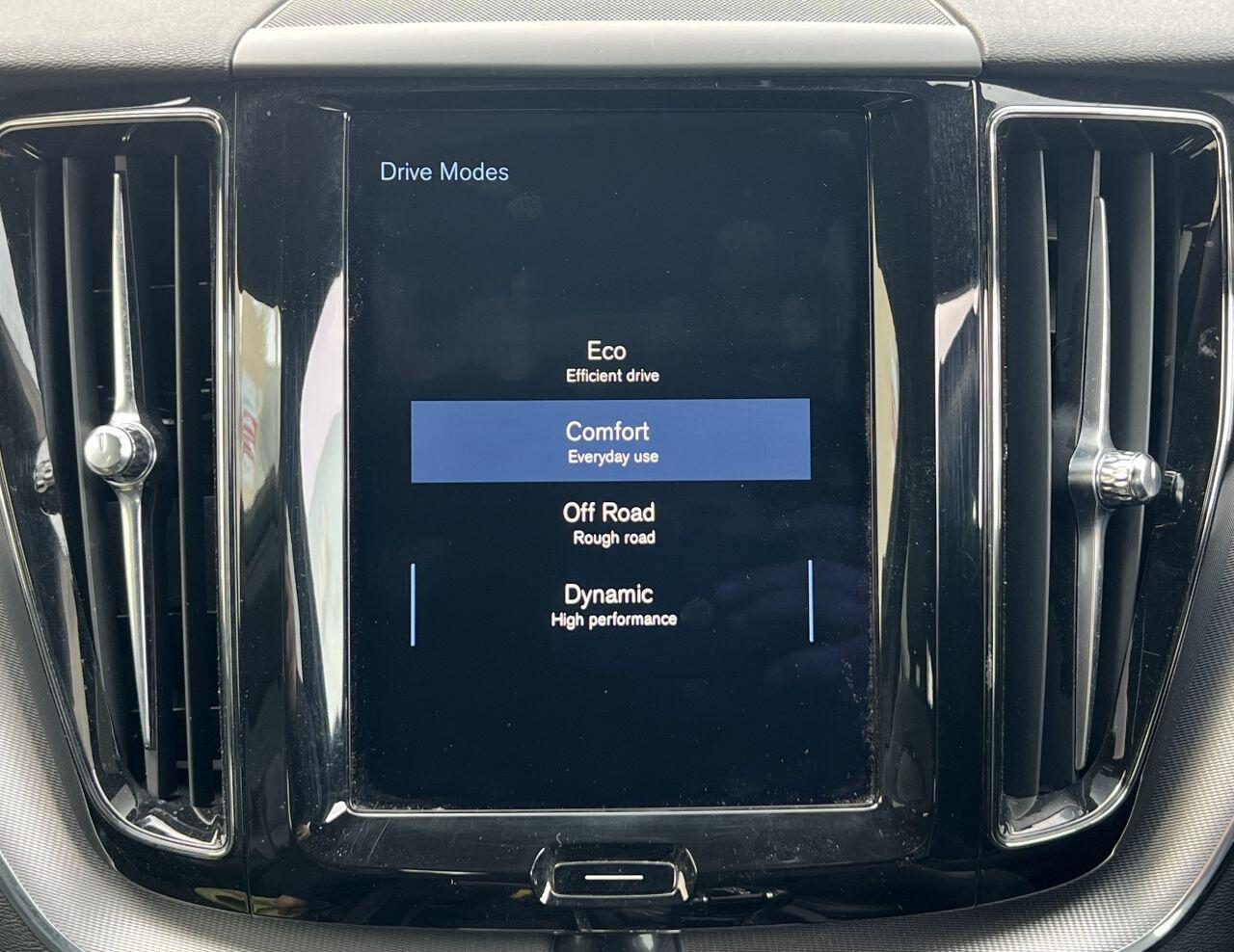 Volvo XC60 view 46