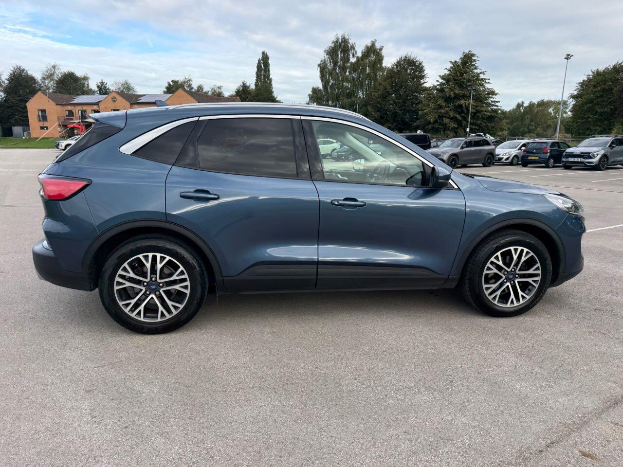 Ford Kuga view 52