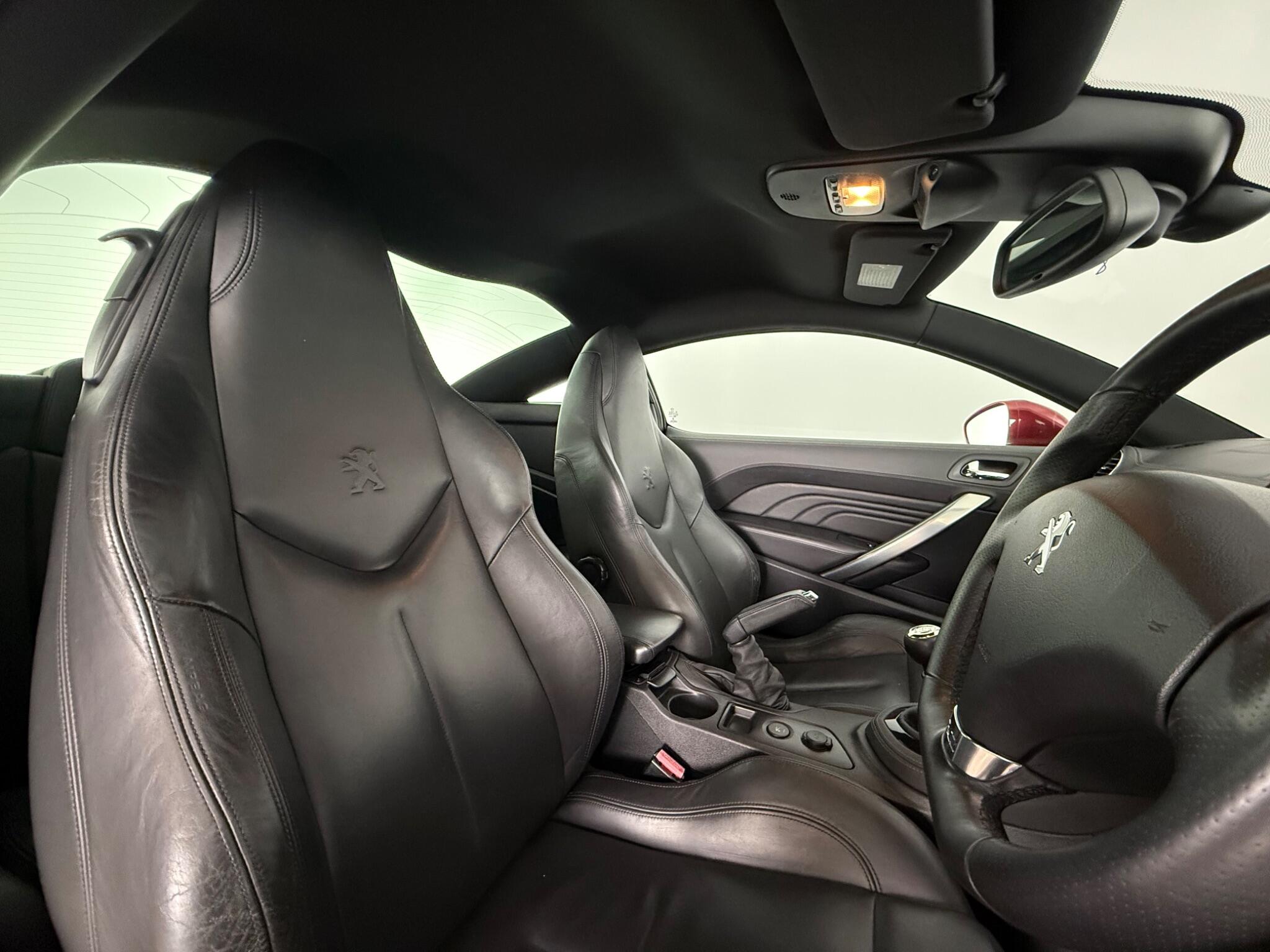 Peugeot RCZ view 27