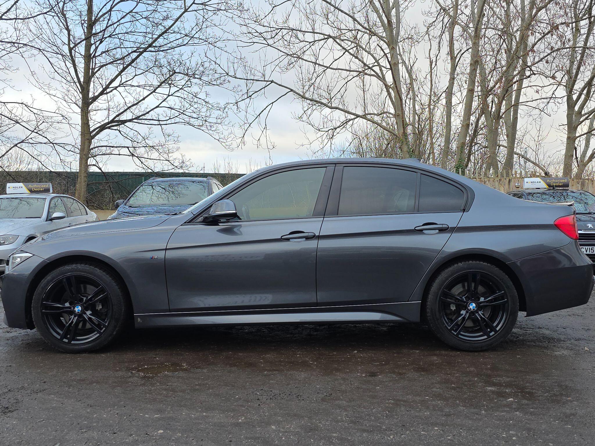2013 BMW 3 Series image 8
