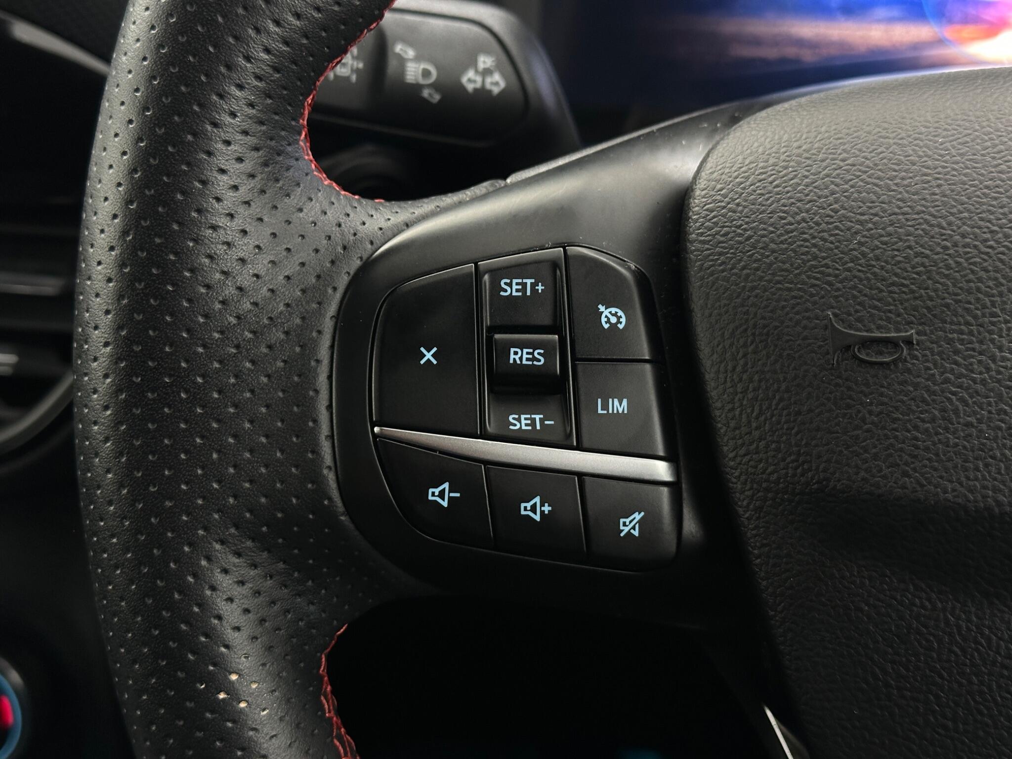 Ford Kuga view 15