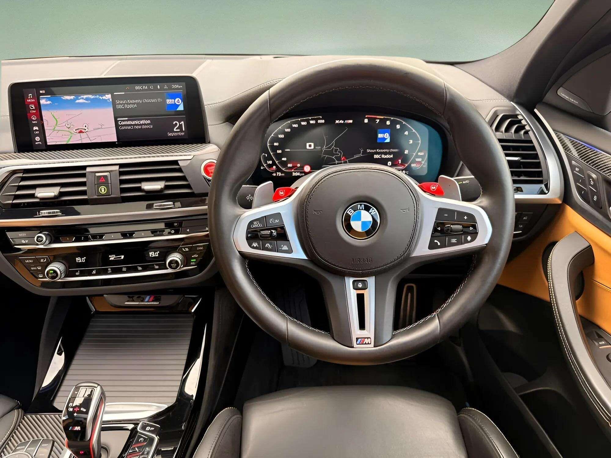 BMW X4 M view 22