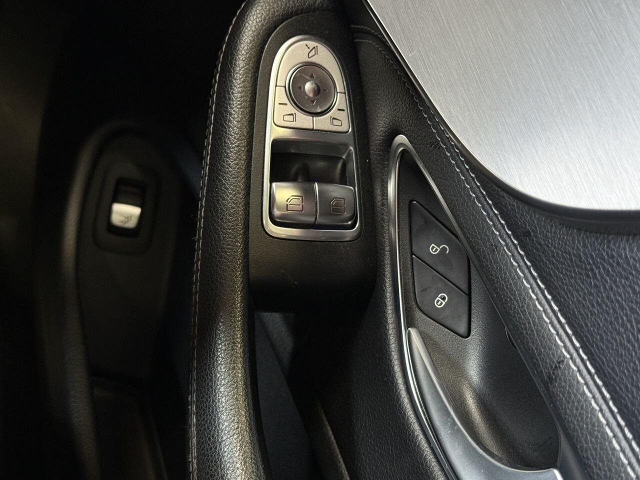 Mercedes-Benz C Class view 46