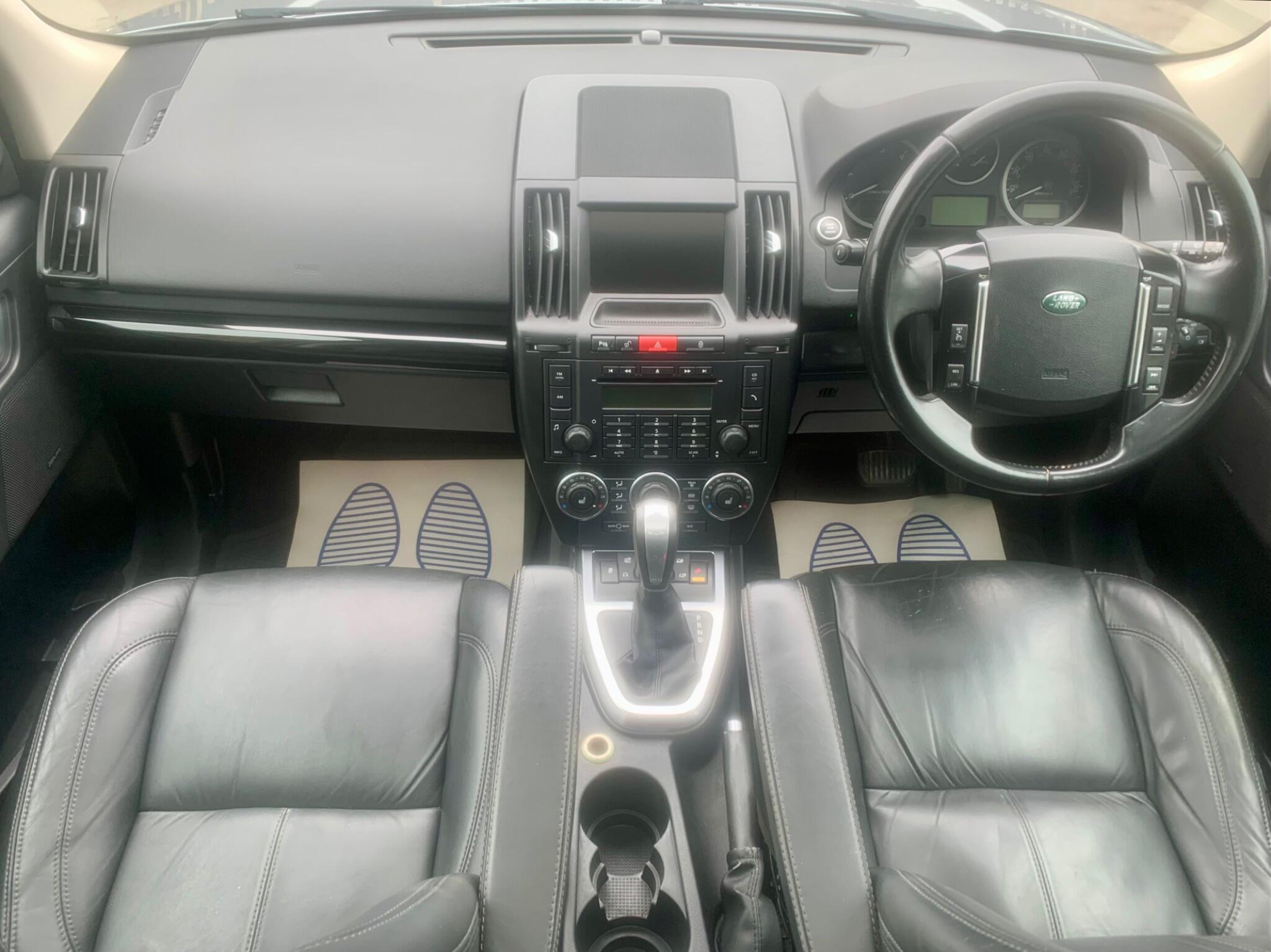 Land Rover Freelander 2 view 17