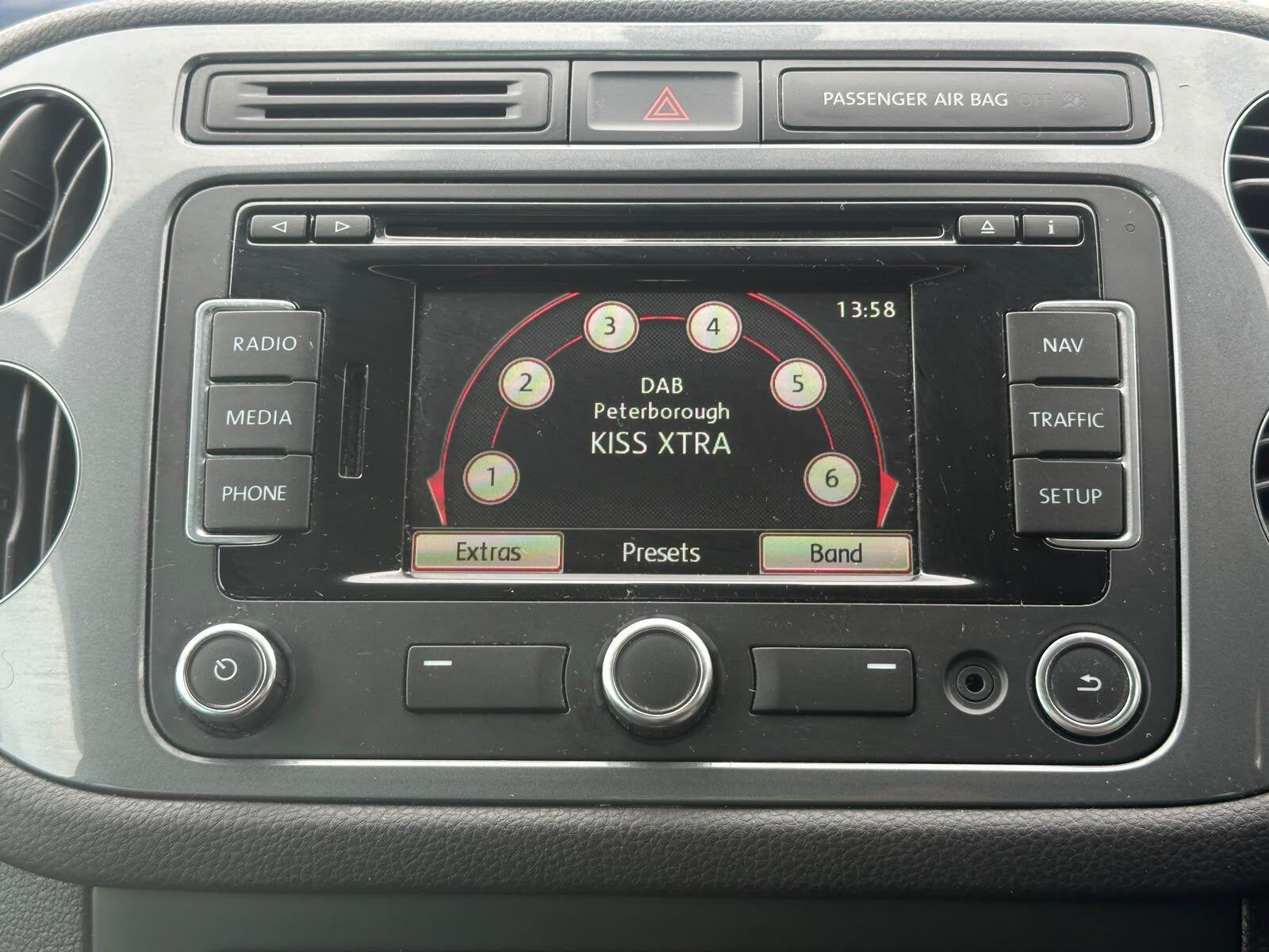 Volkswagen Tiguan view 15
