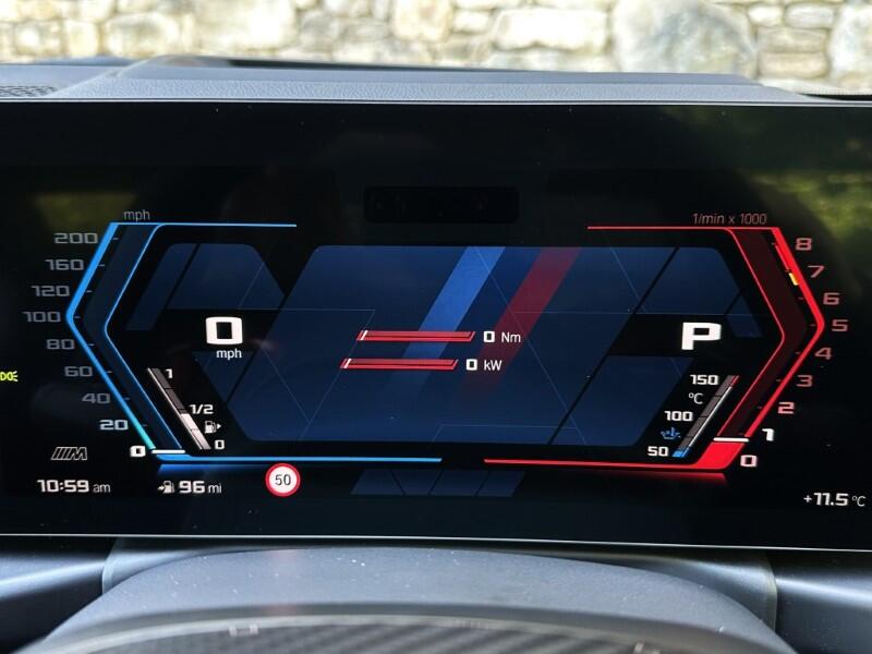 BMW M2 view 9
