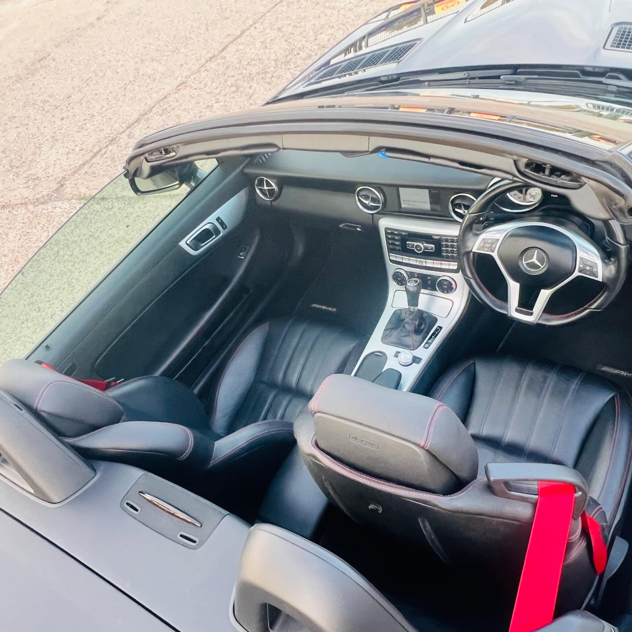 Mercedes-Benz SLK view 21
