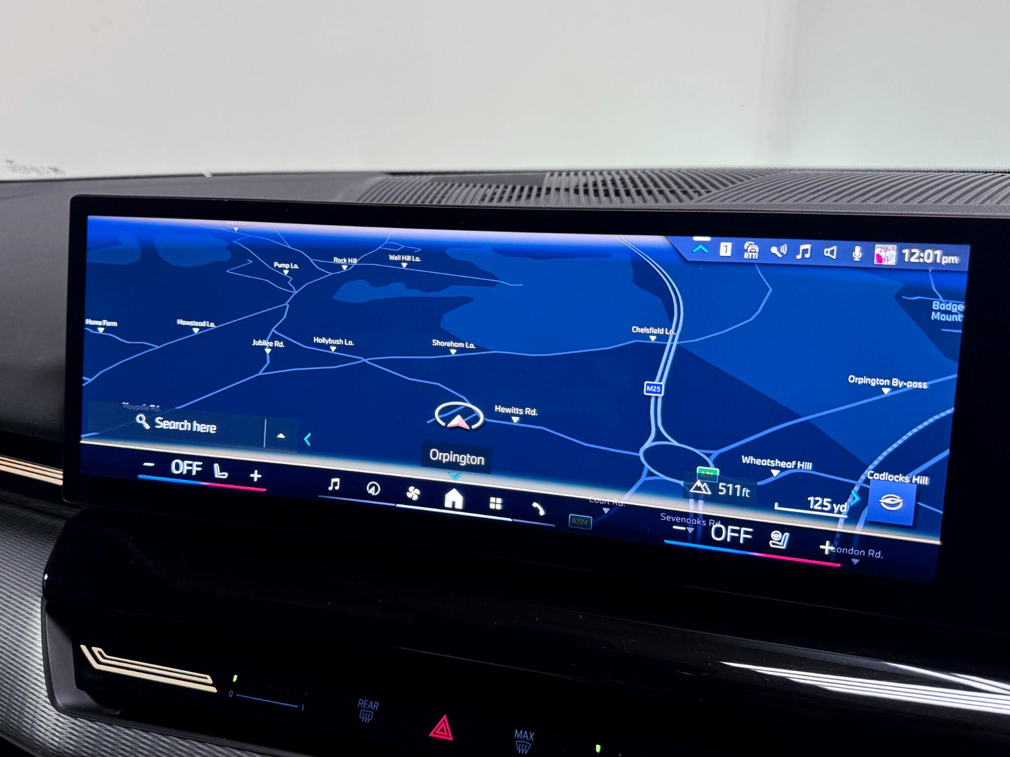 BMW 5 Series view 40