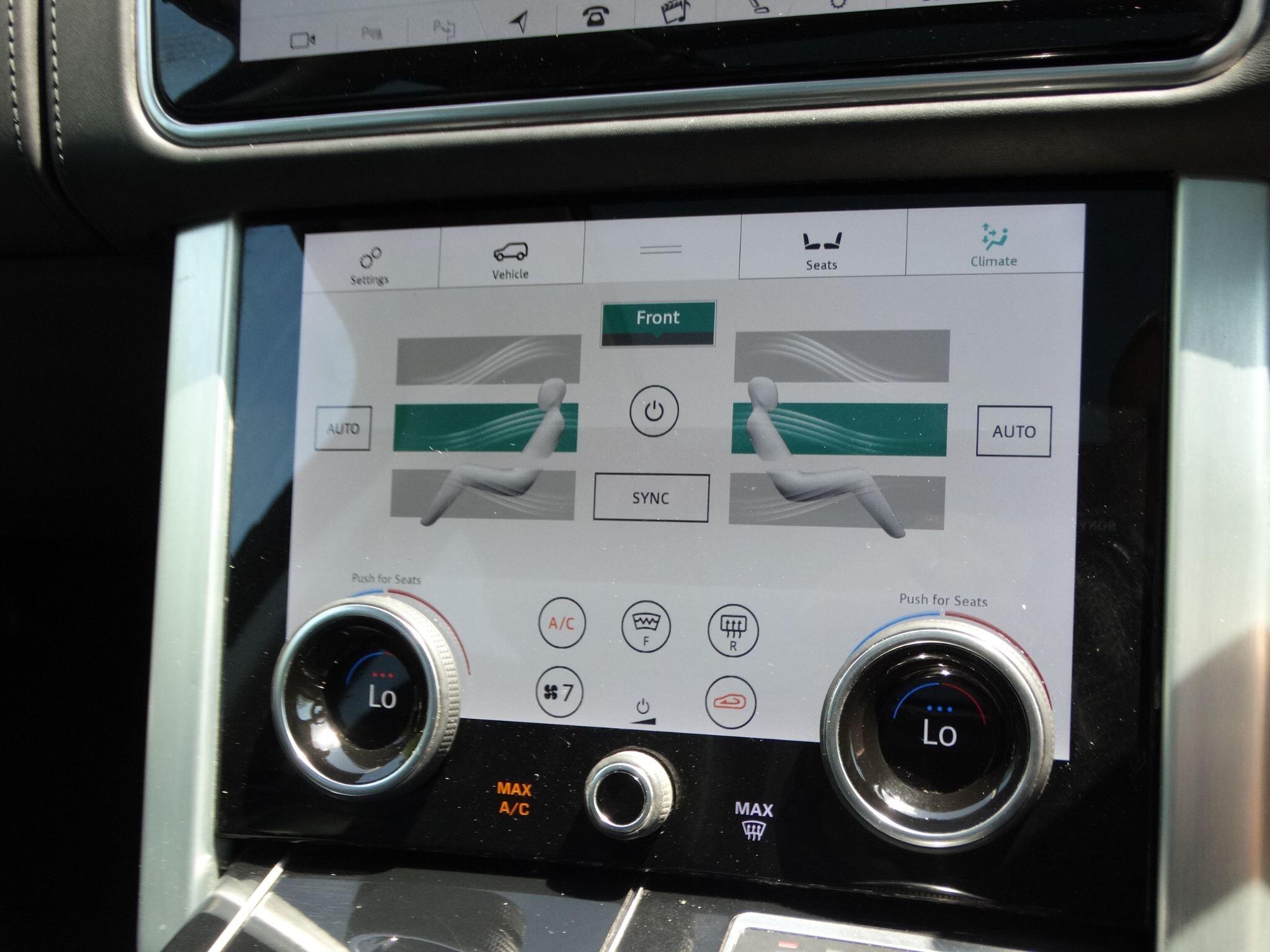 Land Rover Range Rover view 35