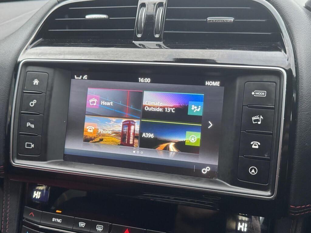 Jaguar F-Pace view 28