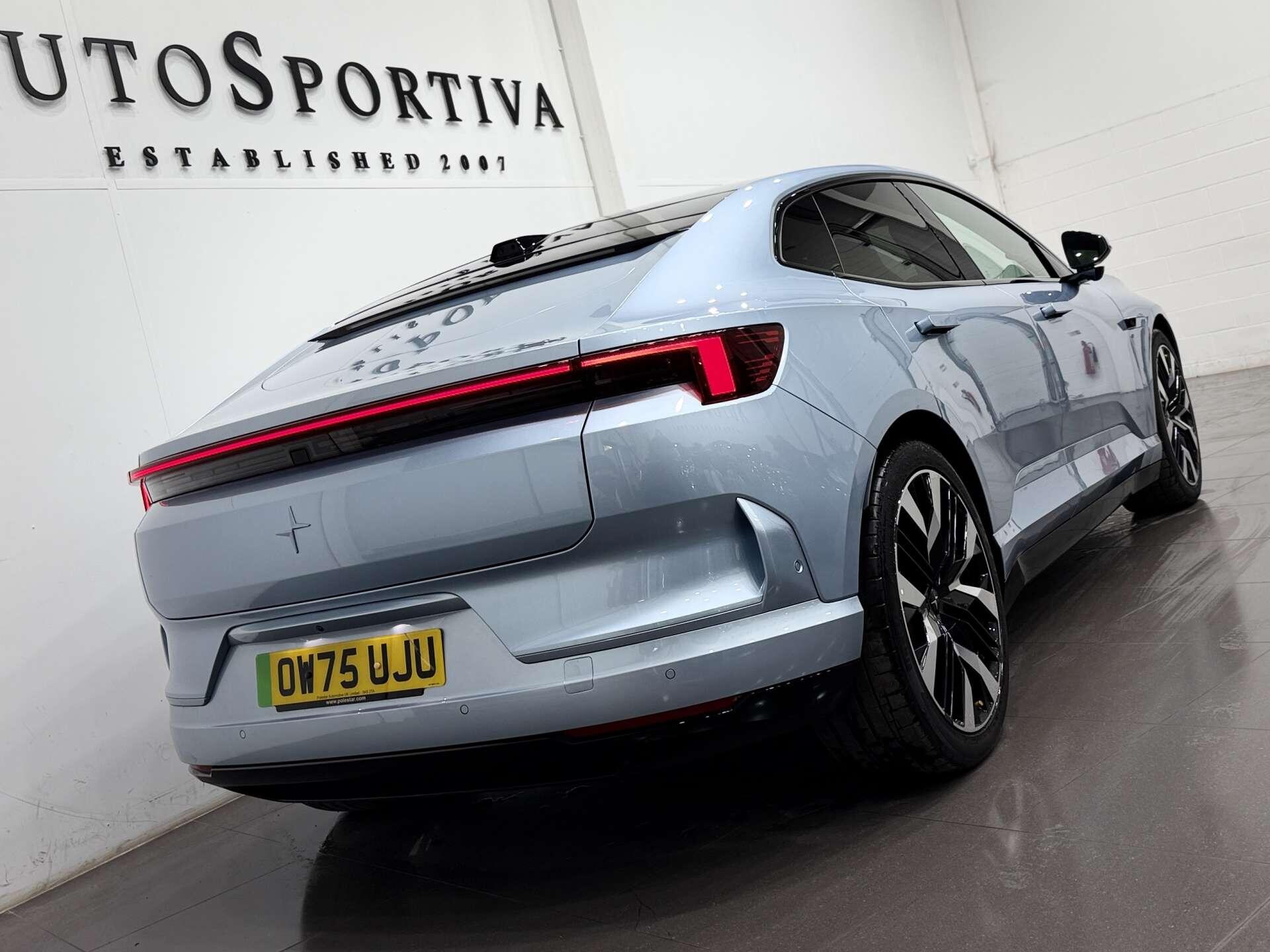 Polestar 4 view 25