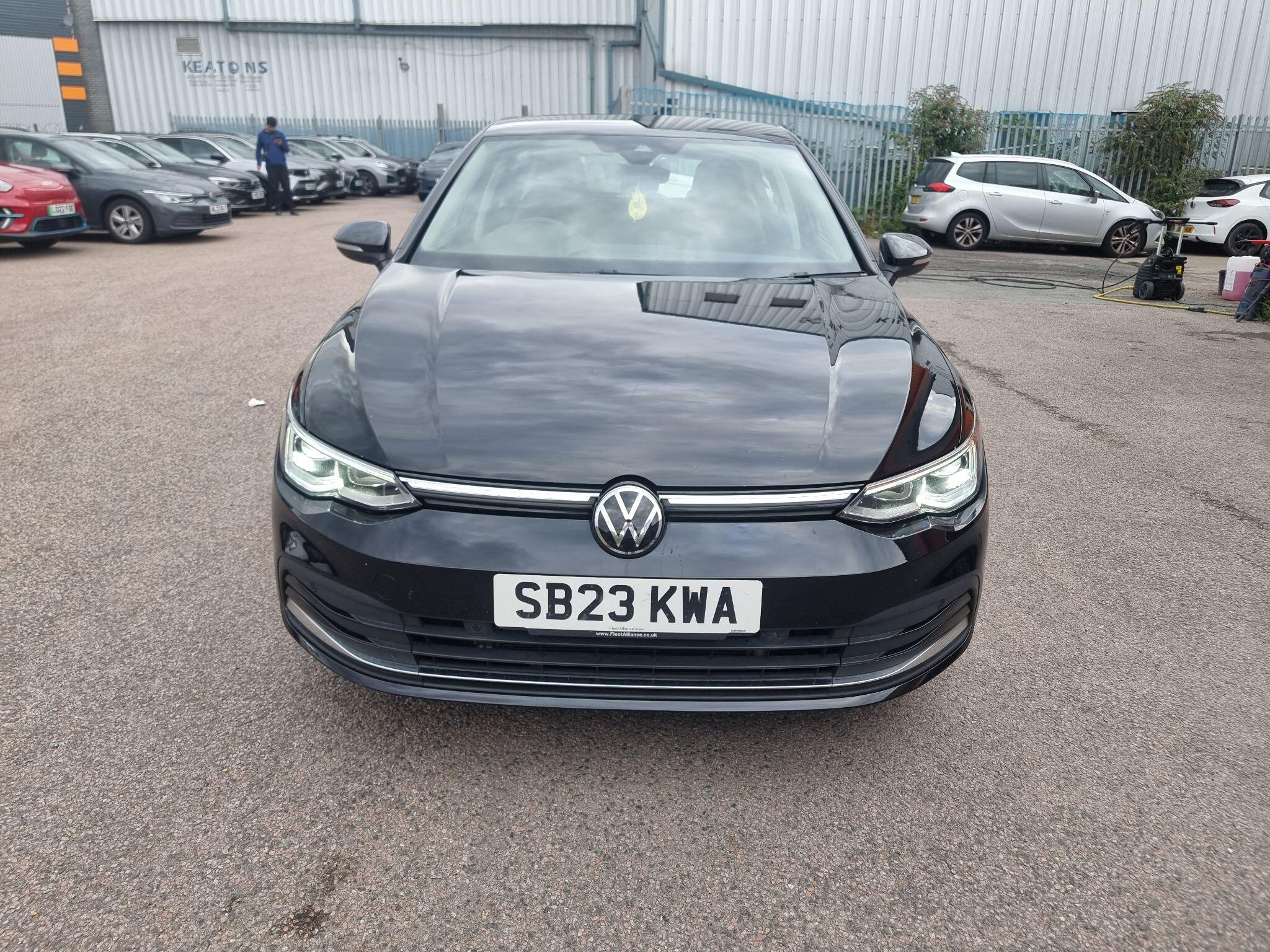 Volkswagen Golf view 8
