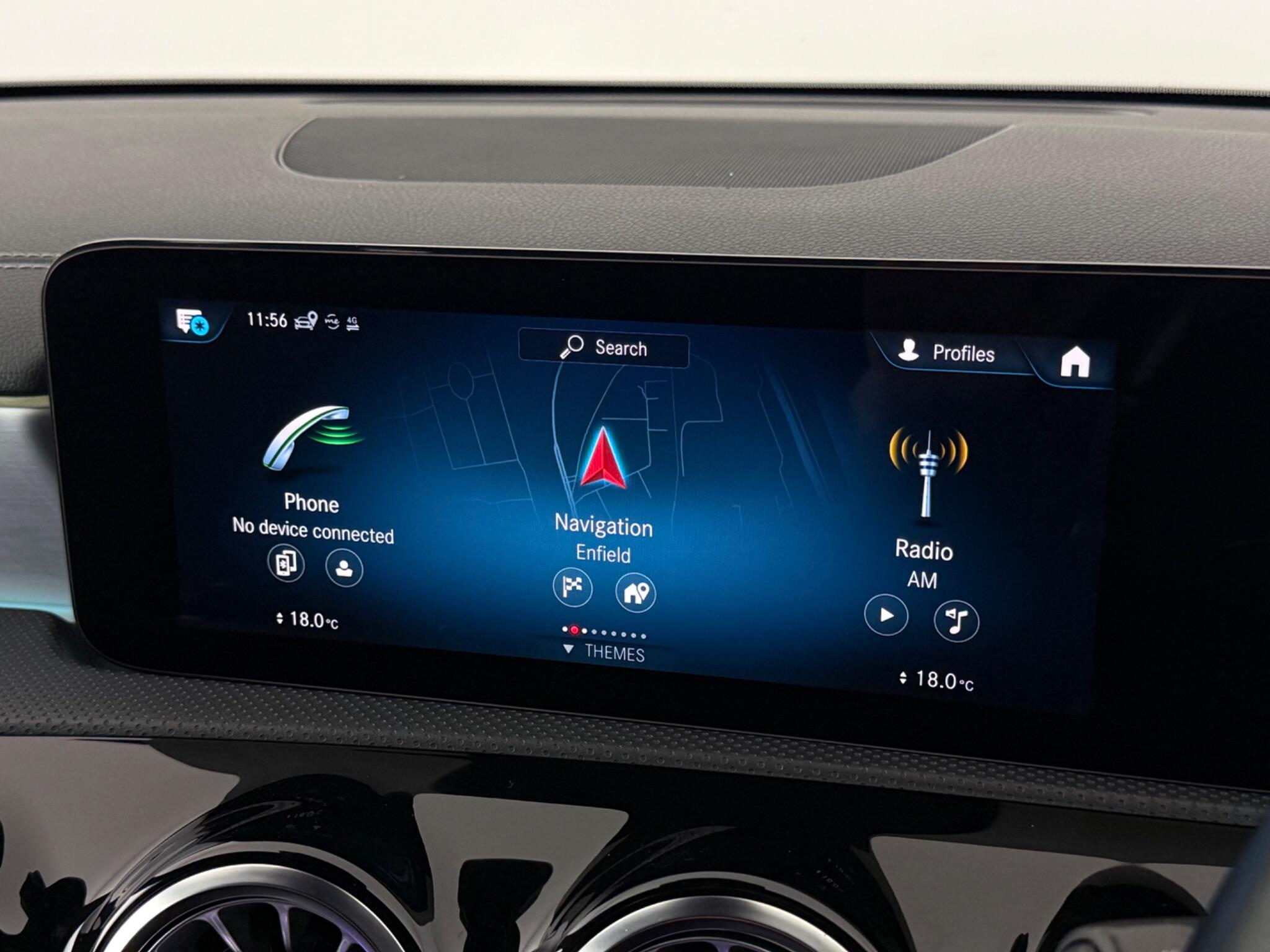 Mercedes-Benz Cla view 24