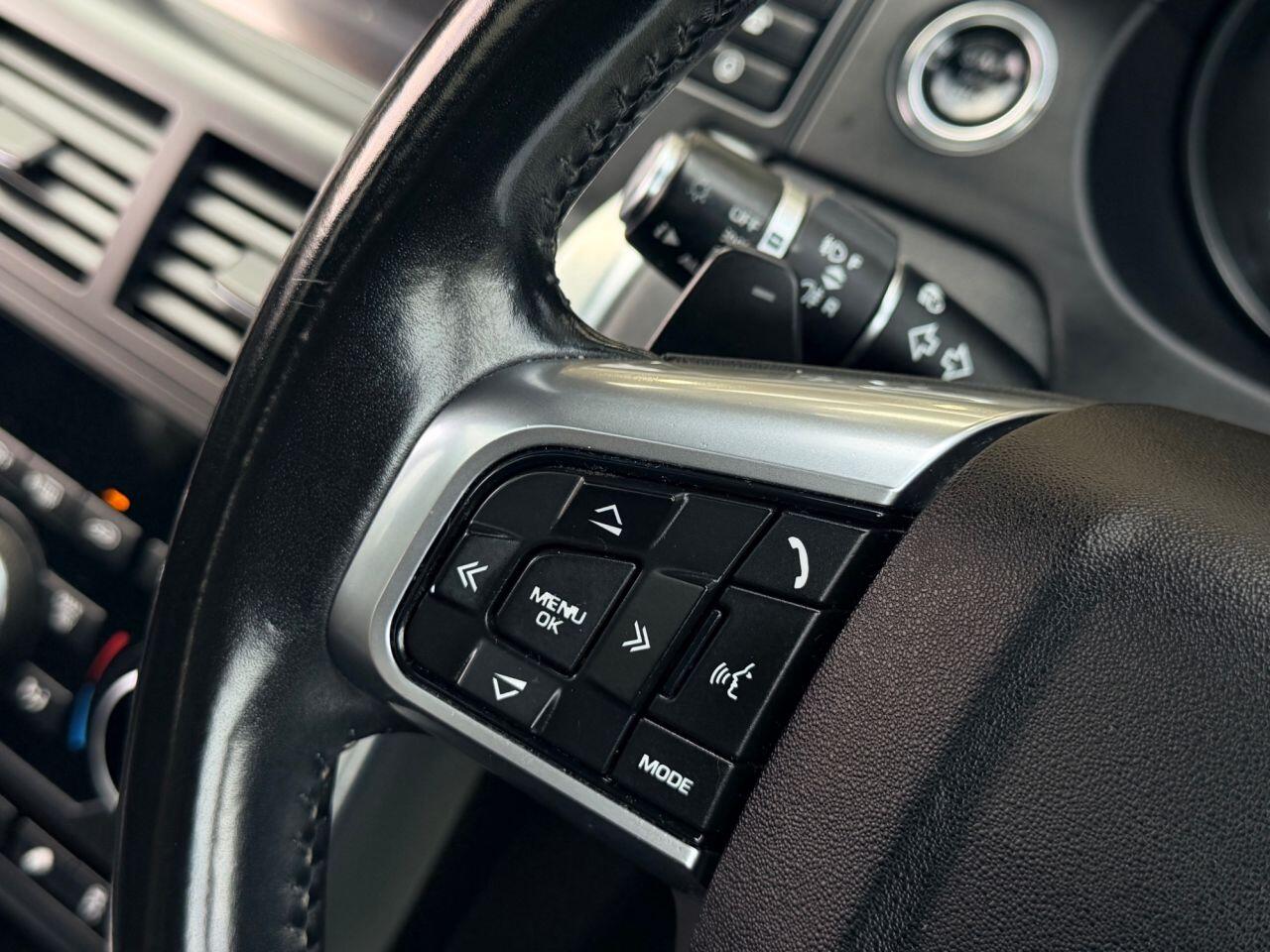 Land Rover Discovery Sport view 33