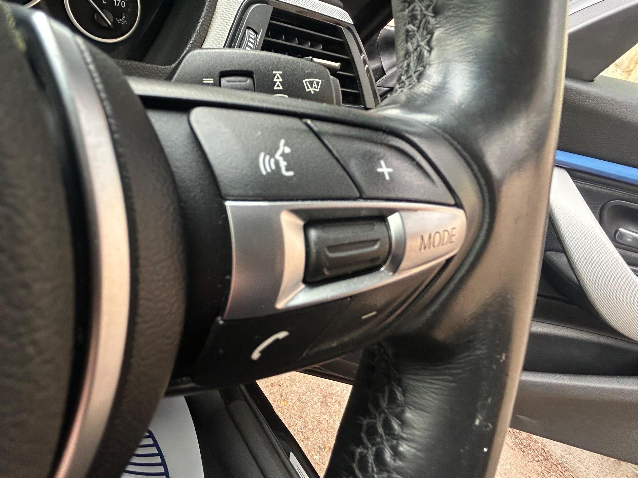 BMW 3 Series view 28