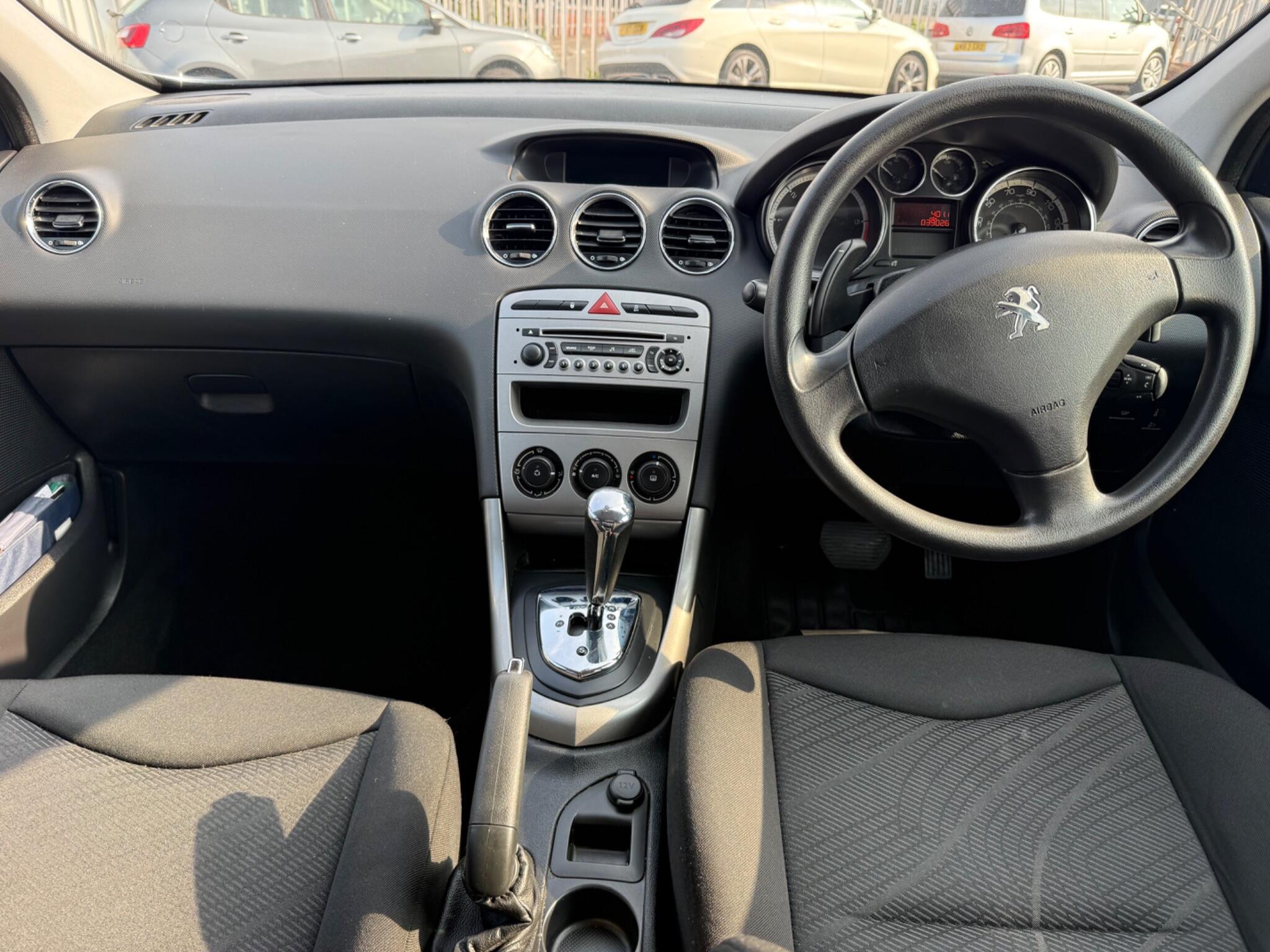 Peugeot 308 view 26