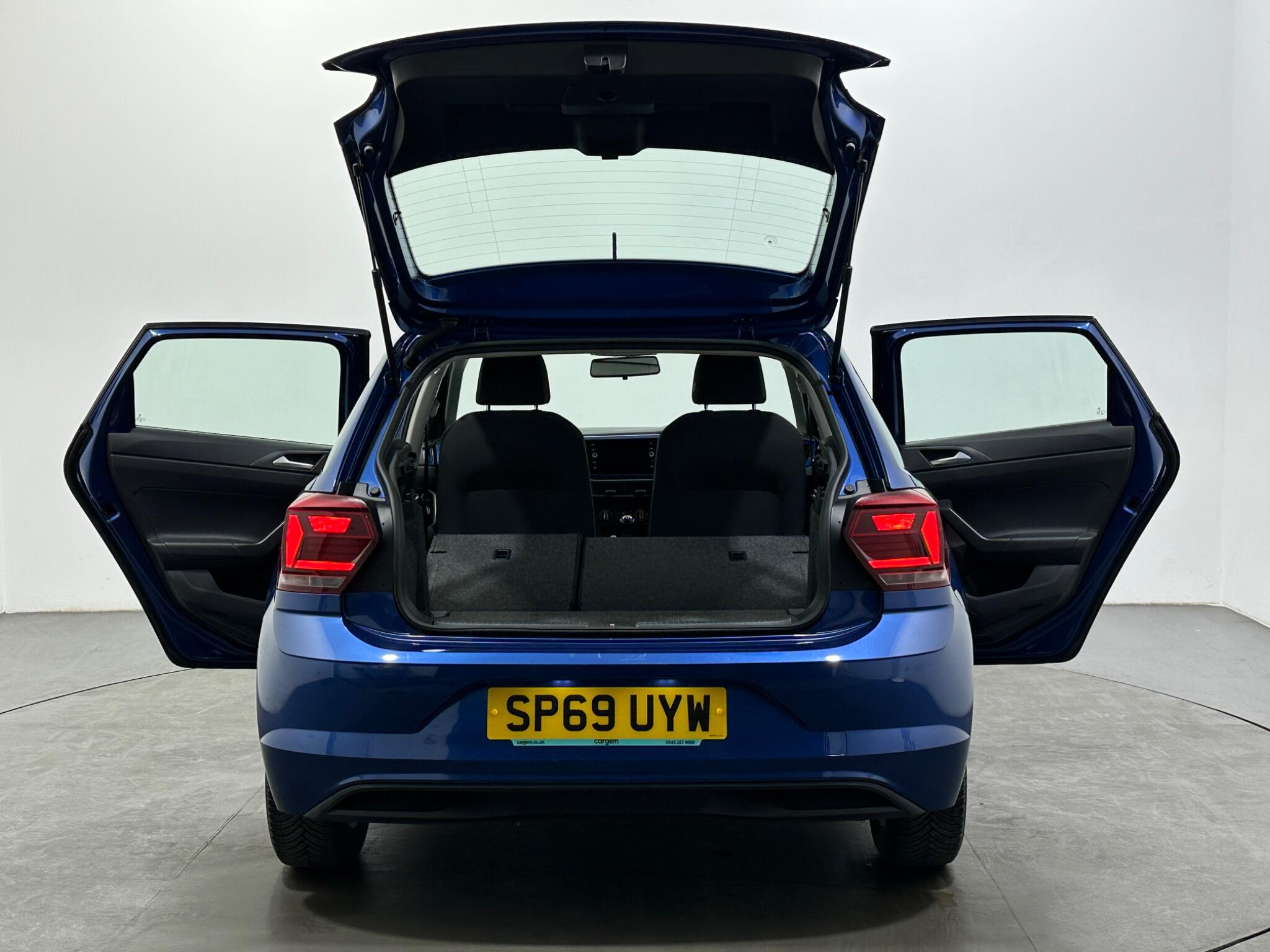 Volkswagen Polo view 40