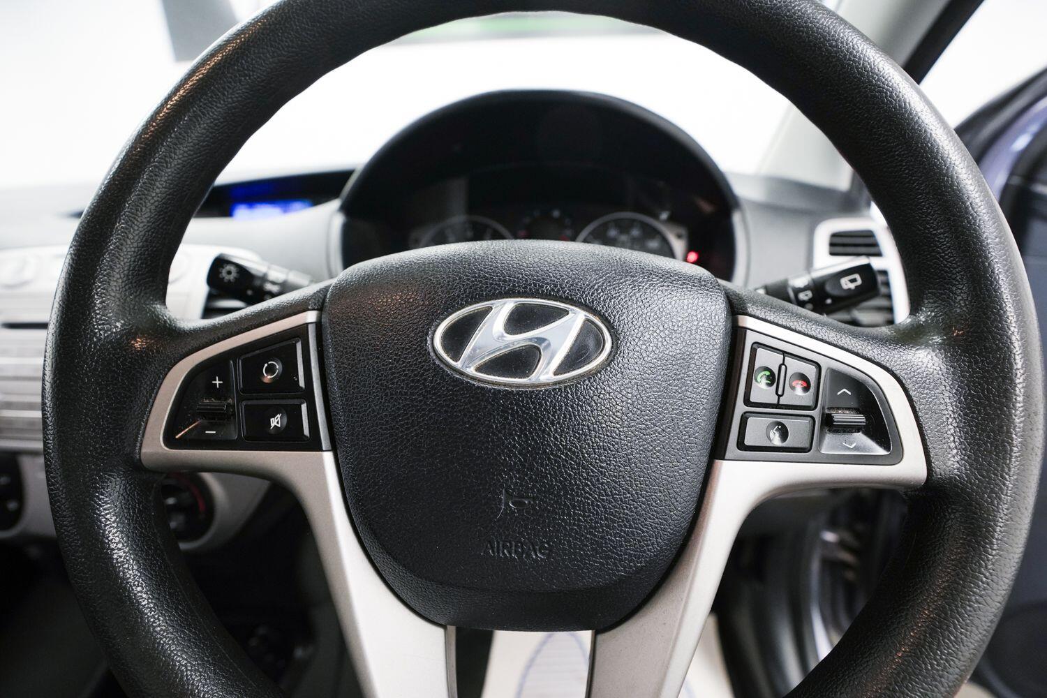 Hyundai I20 view 19