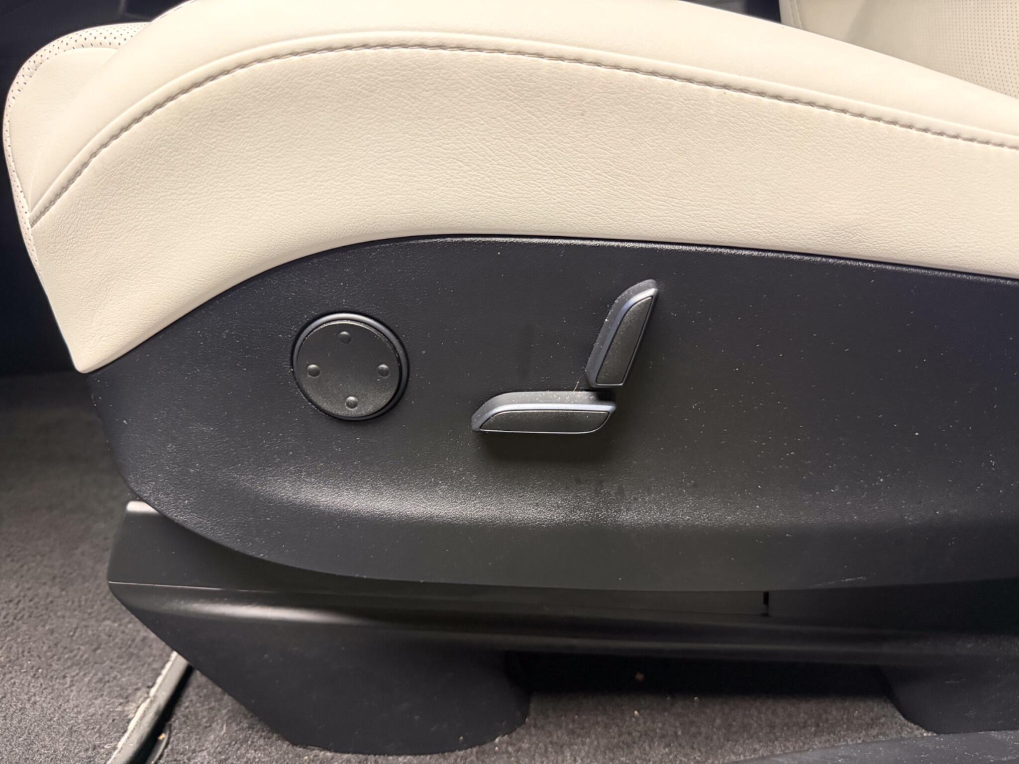 Tesla Model X view 34