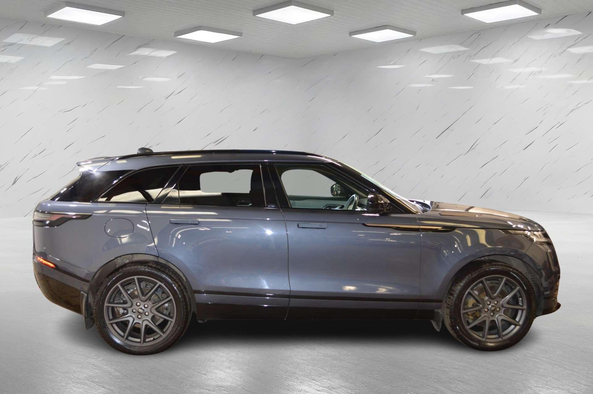 Land Rover Range Rover Velar view 5