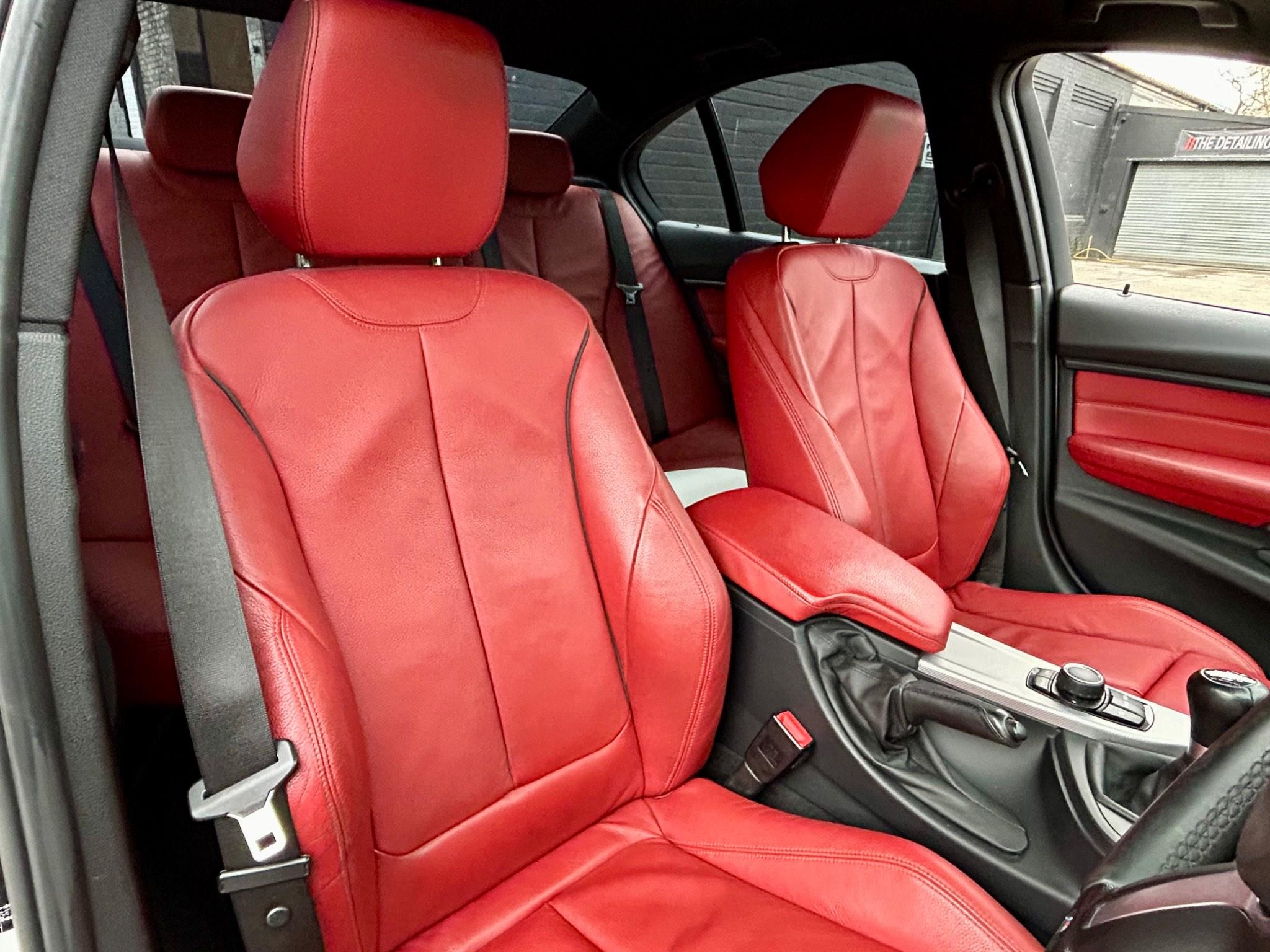 BMW 3 Series view 22