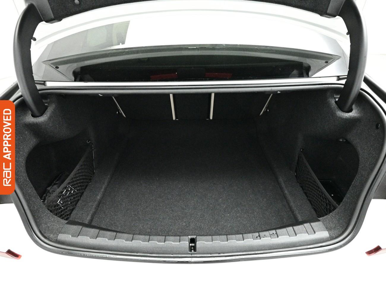 BMW 3 Series view 27