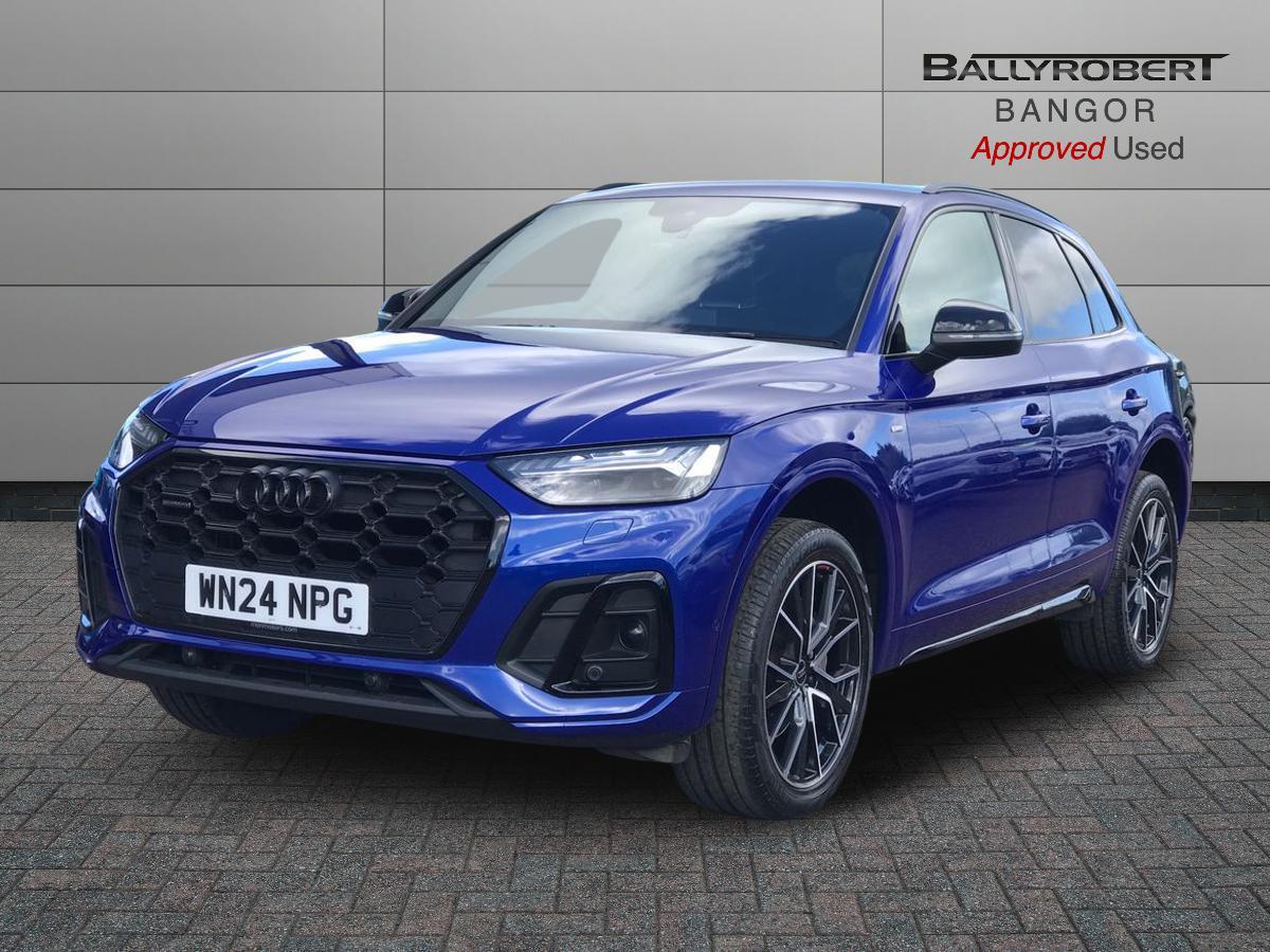 Audi Q5 view 14