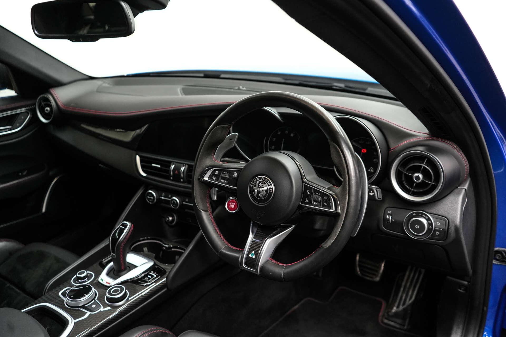 Alfa Romeo Giulia view 13