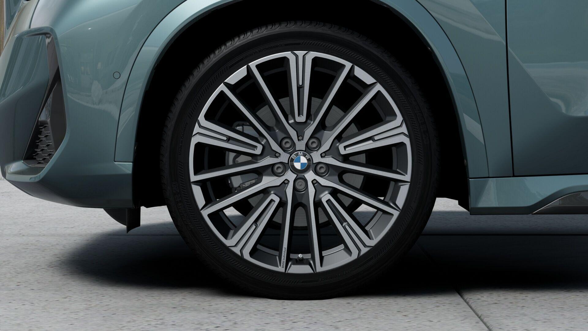 BMW X1 view 9