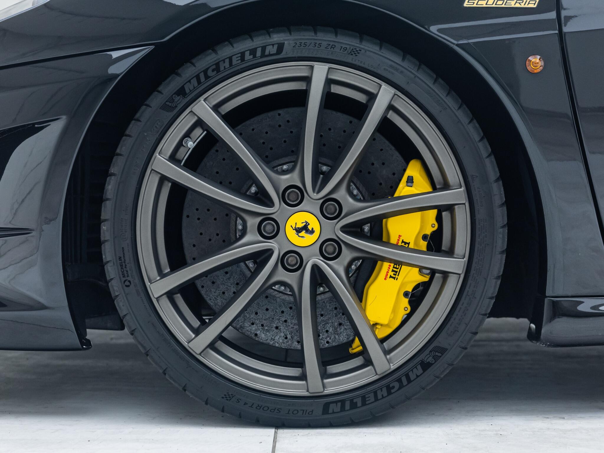 Ferrari F430 view 29