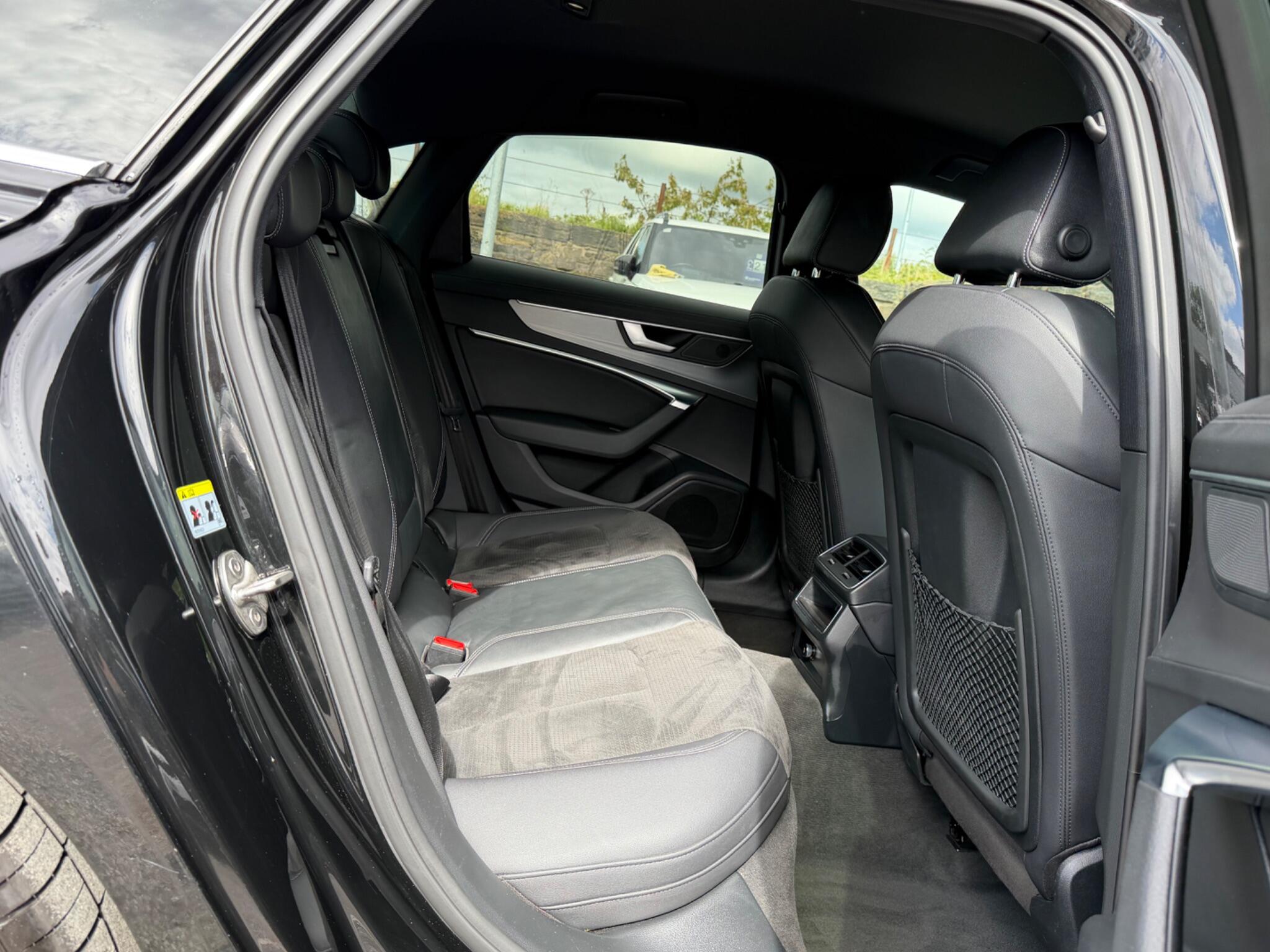 Audi A6 view 19