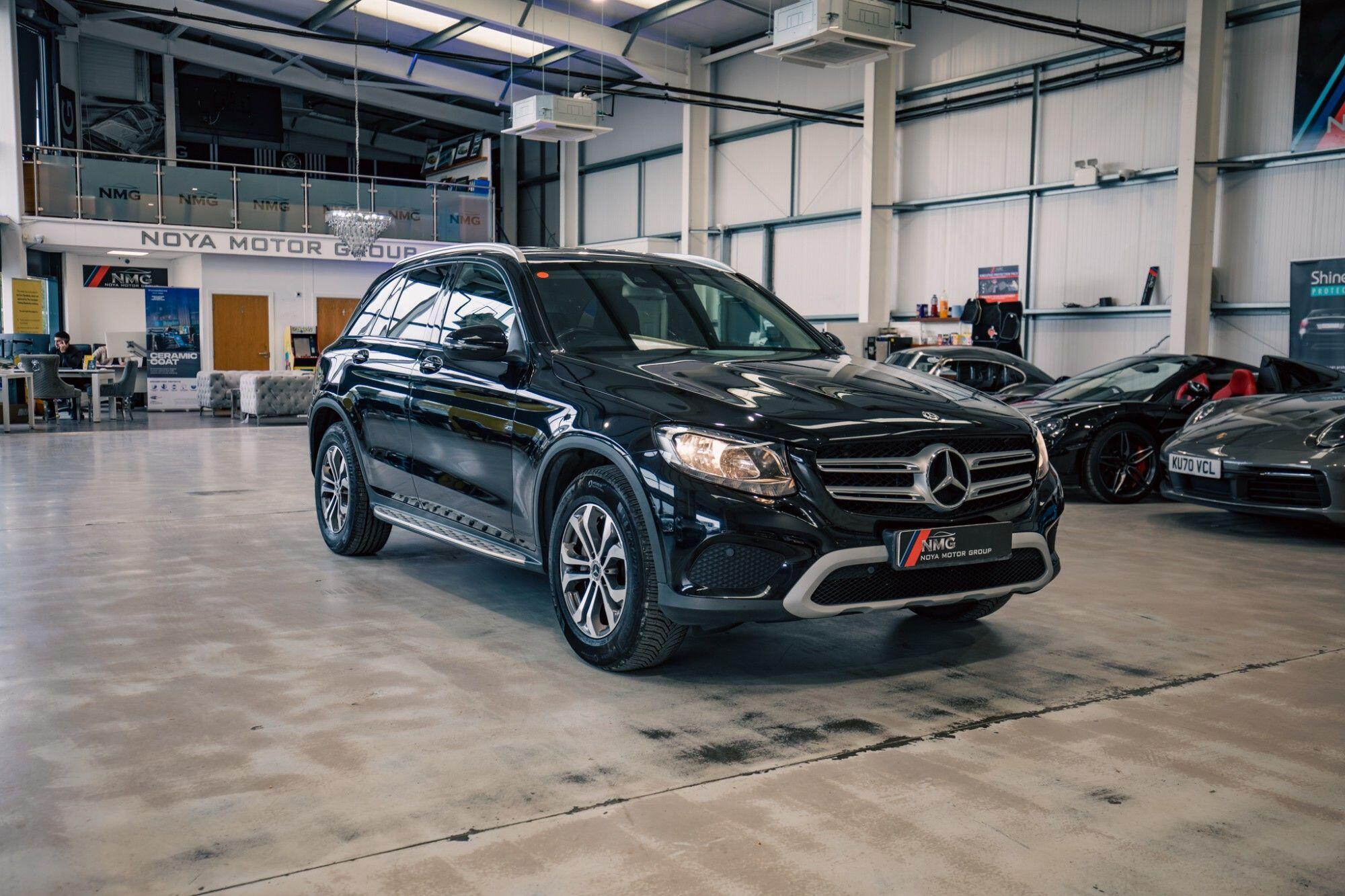 Mercedes-Benz GLC view 23