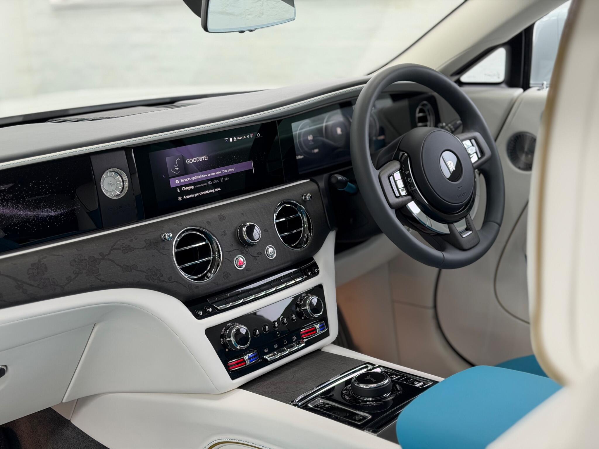 Rolls-Royce Spectre view 52