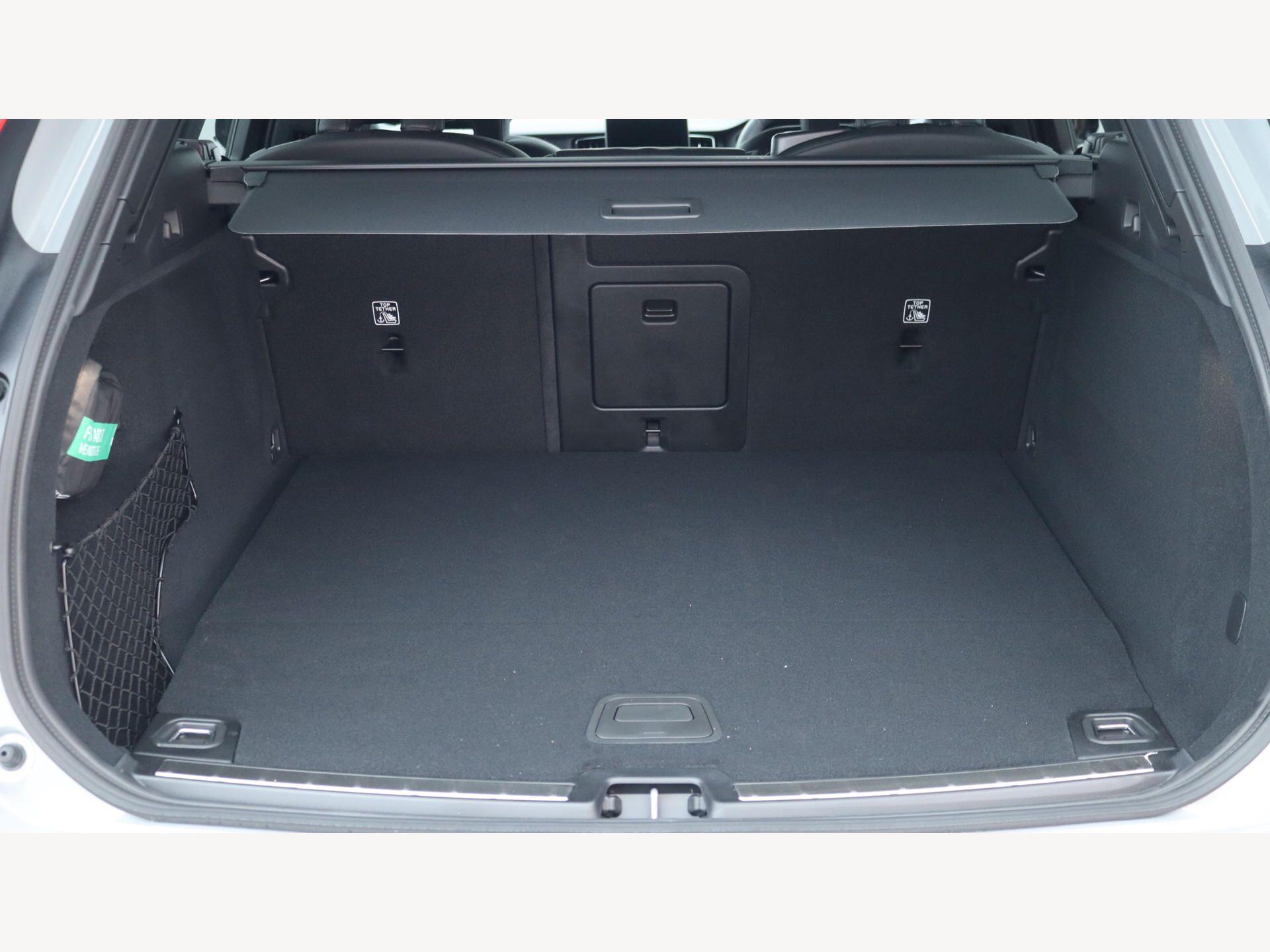 Volvo XC60 view 16