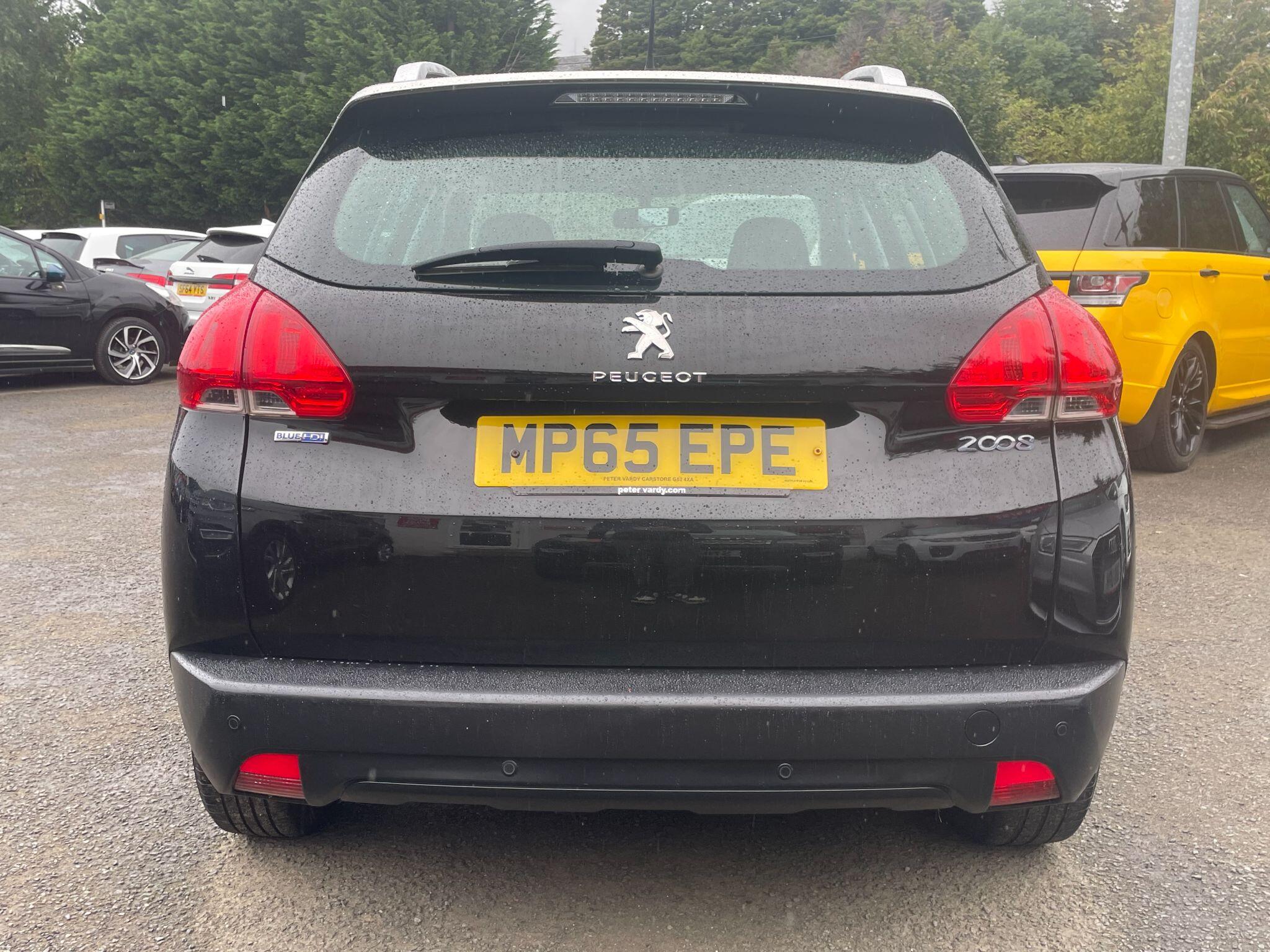 Peugeot 2008 view 12