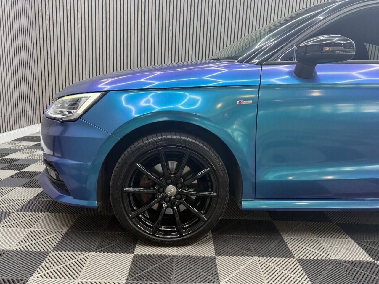 Audi A1 view 25