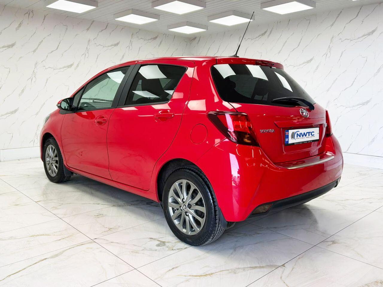 Toyota Yaris view 8