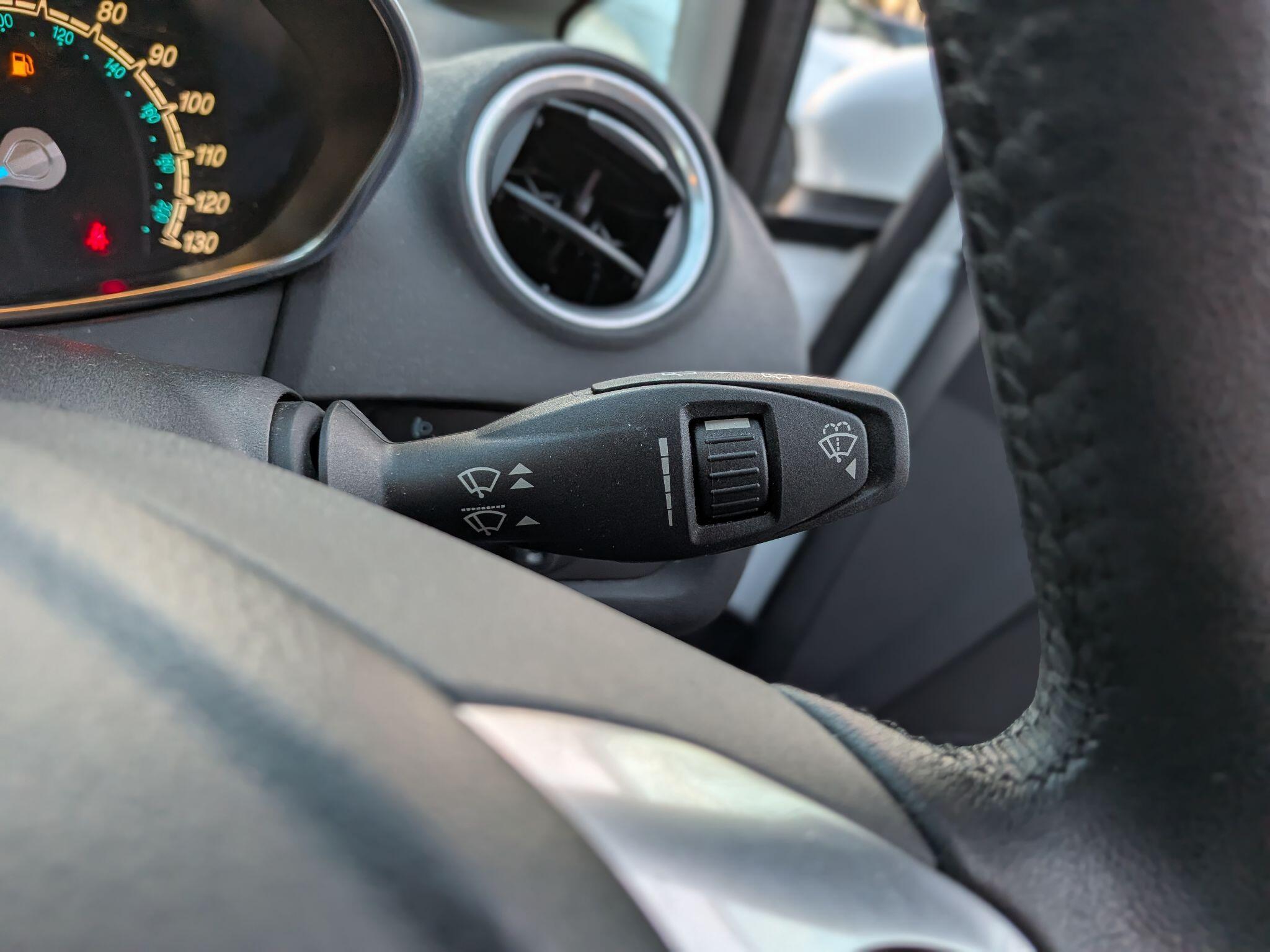 Ford Fiesta view 37