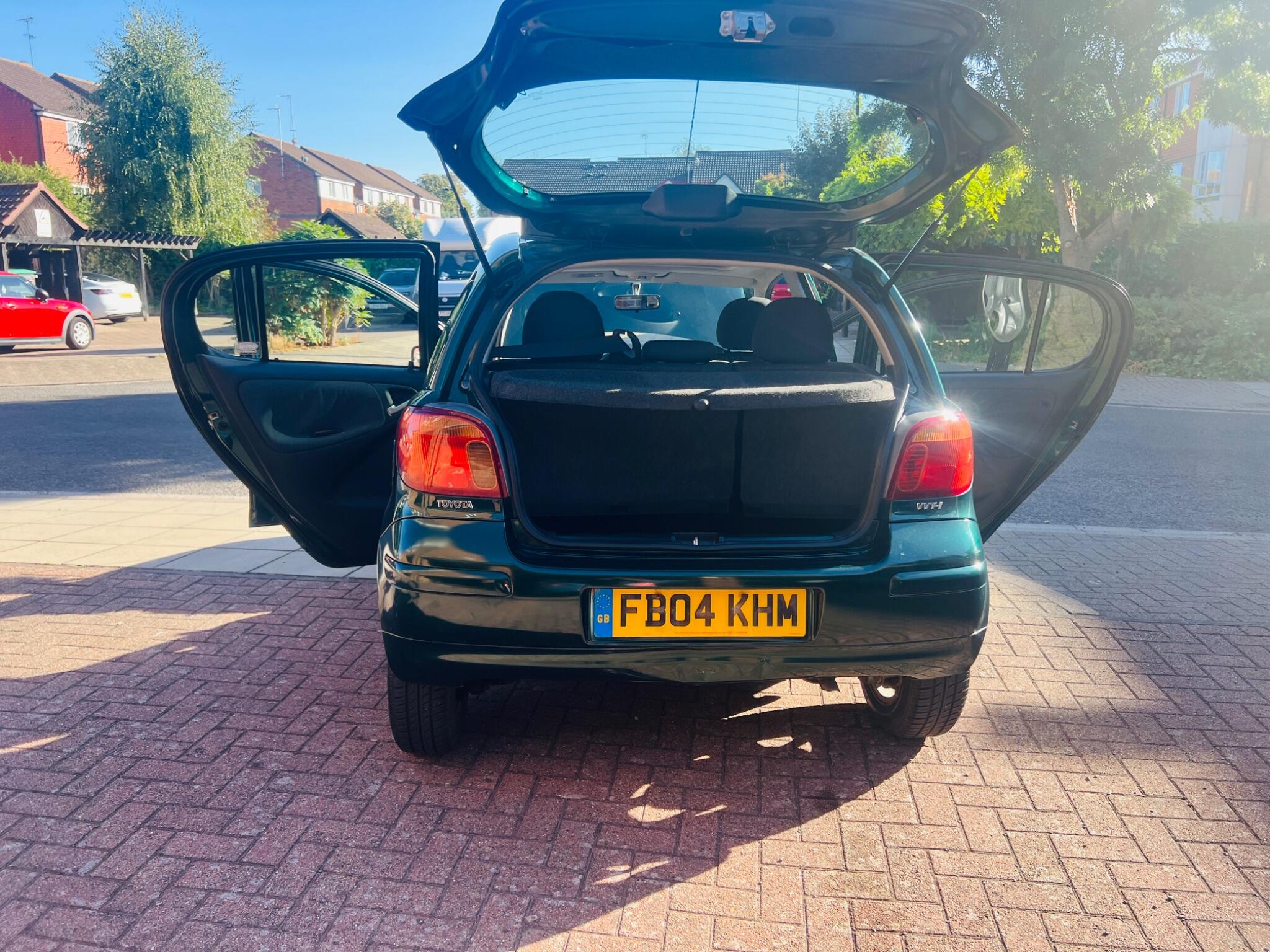 Toyota Yaris view 19