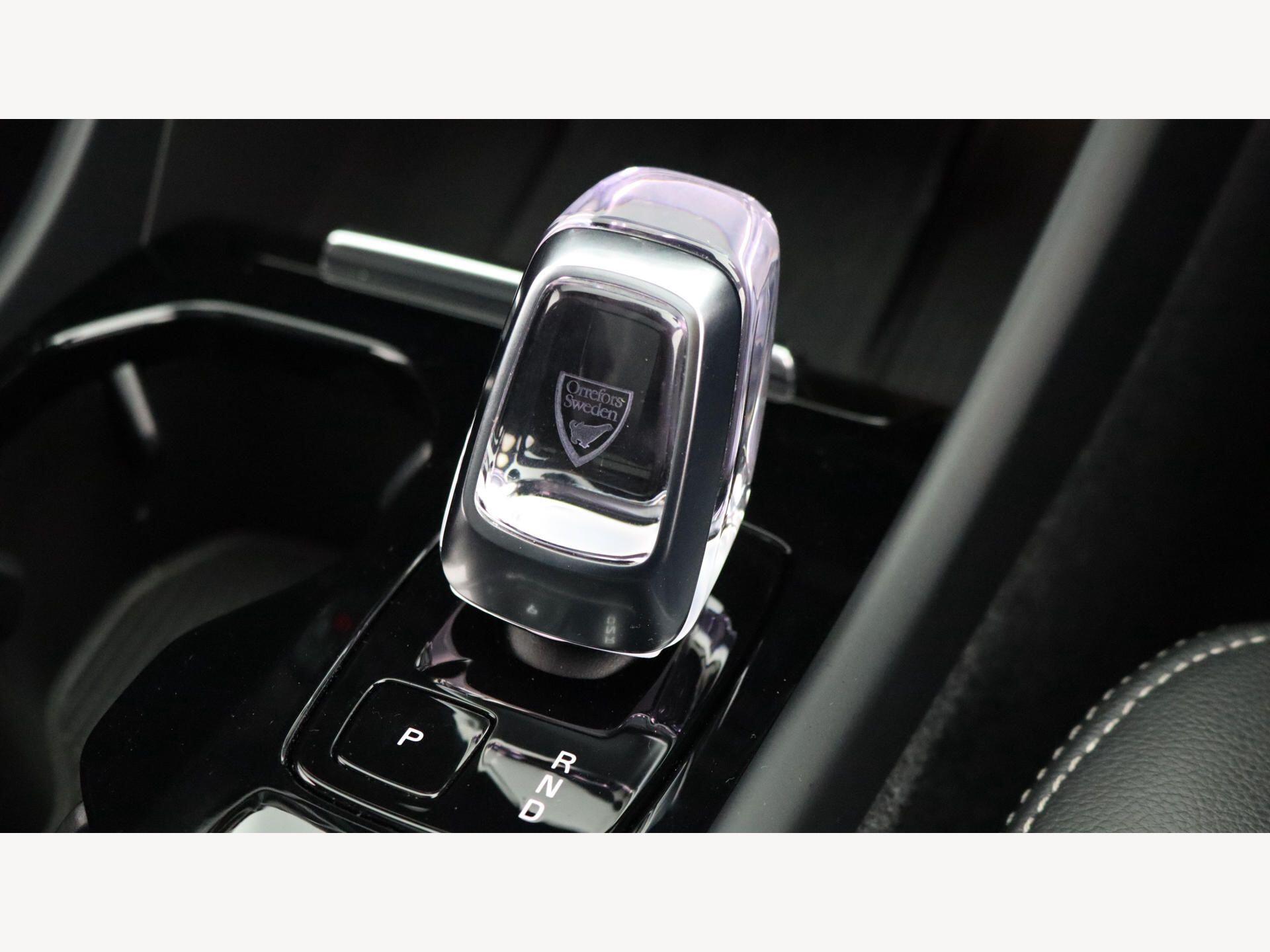 Volvo XC40 view 28