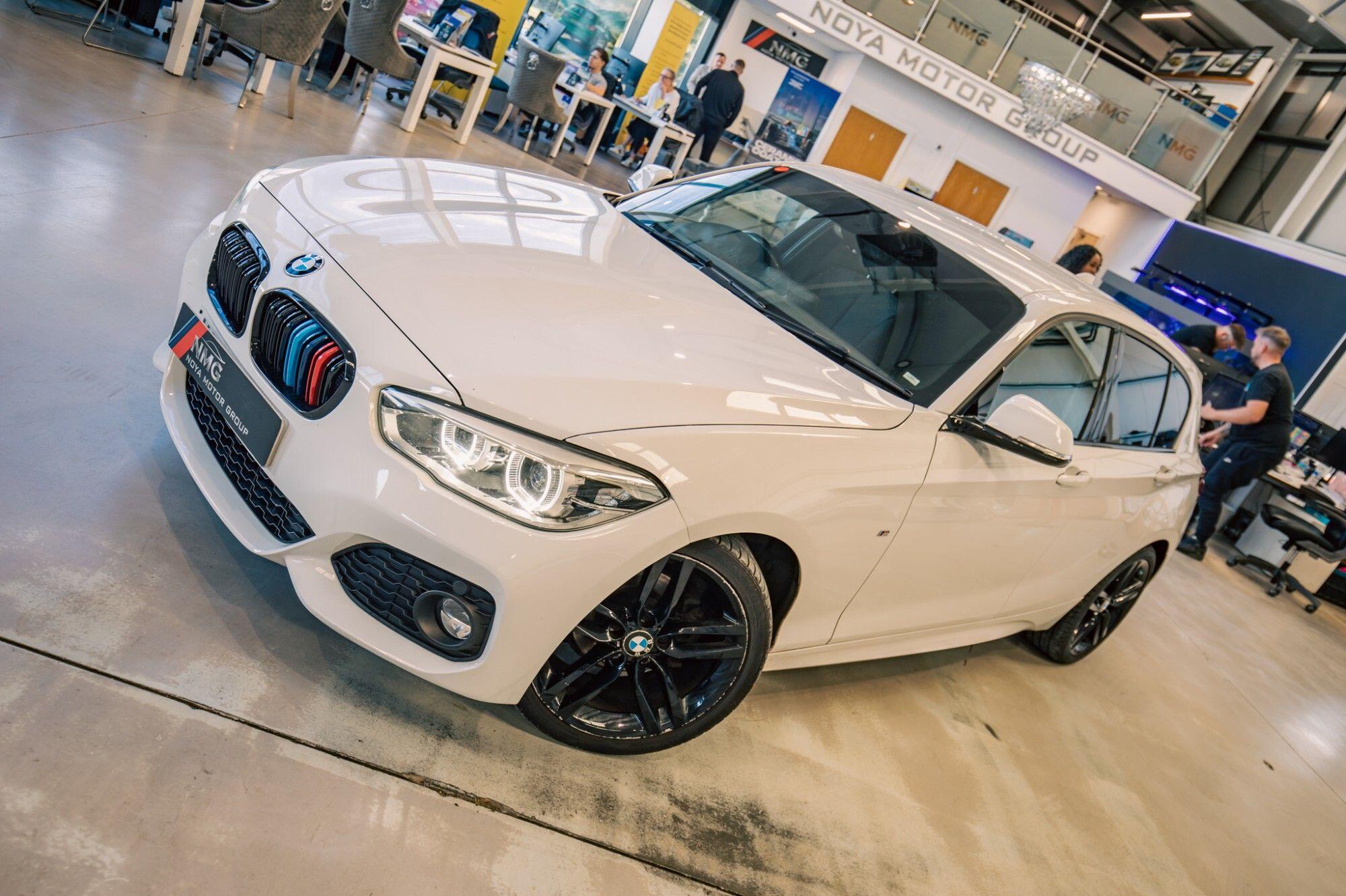 BMW 1 Series view 5