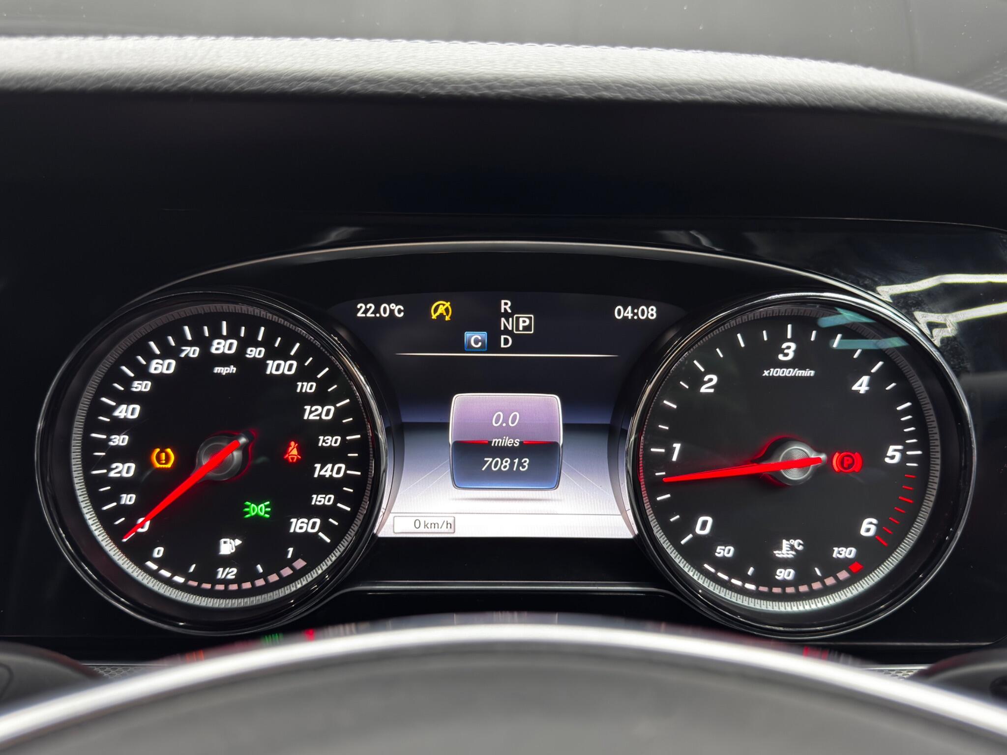 Mercedes-Benz E-Class view 24