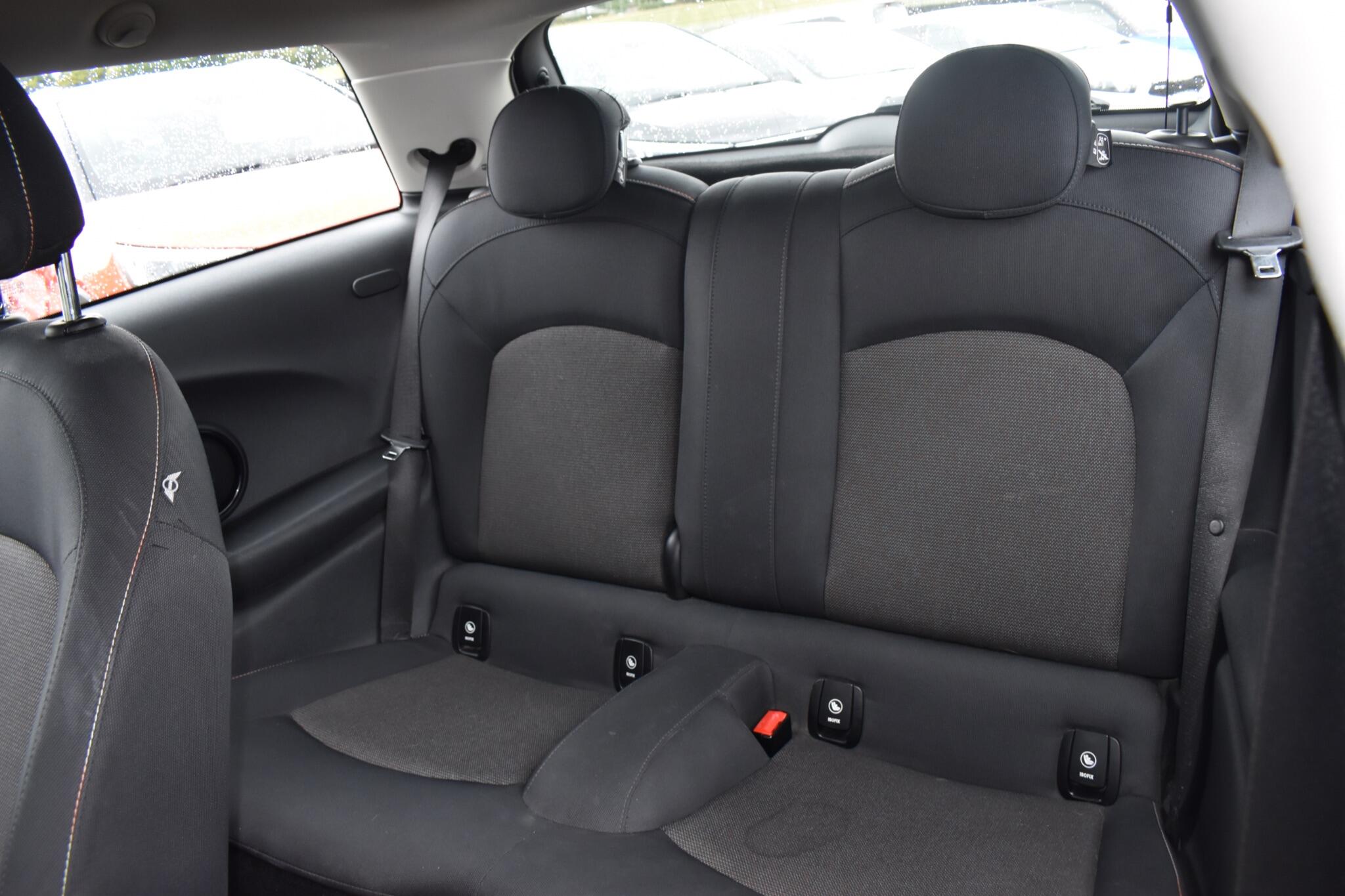Hatch - 1.5 Cooper Auto Euro 6 (s/s) 3dr - Image 13