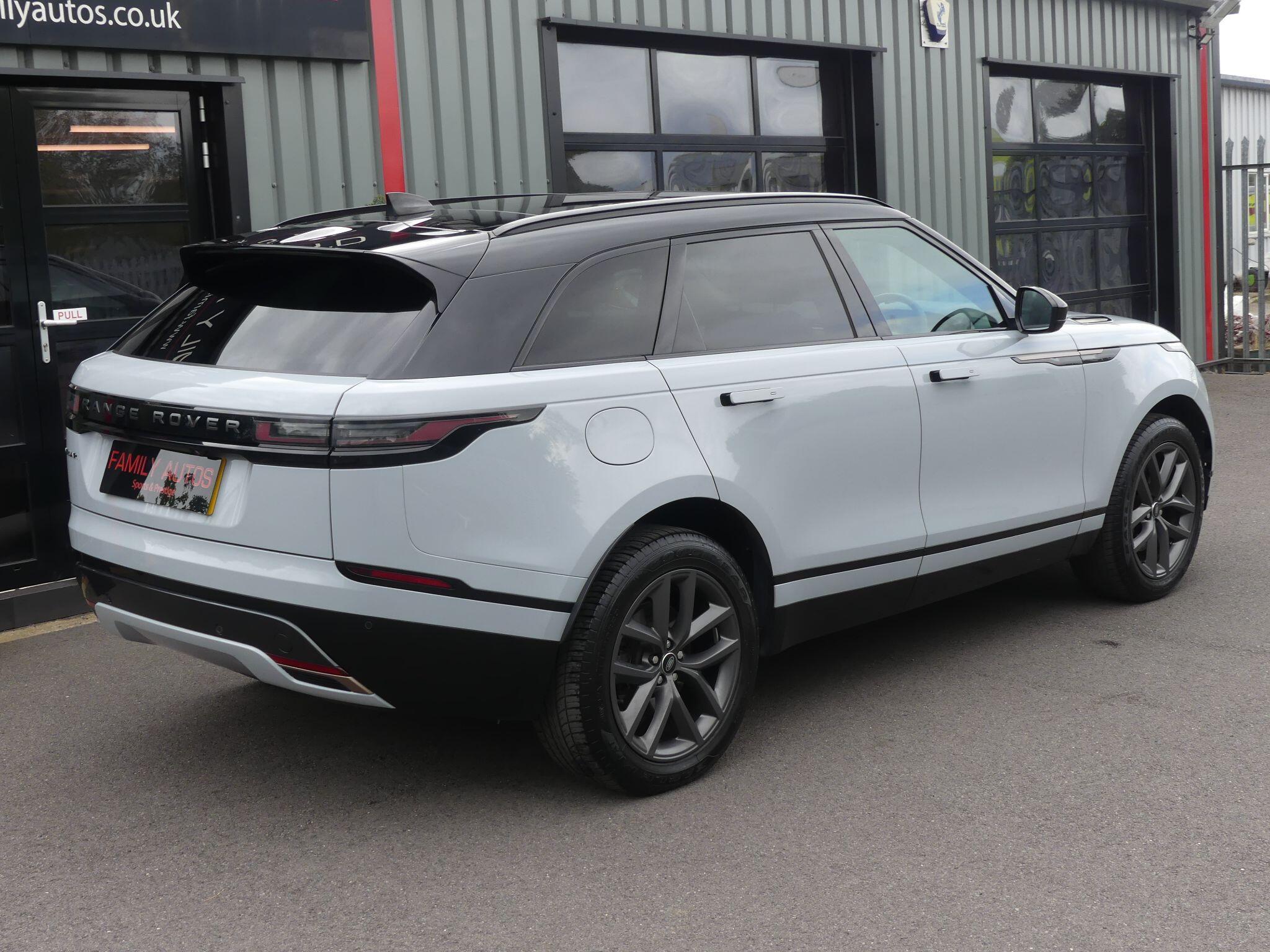 Land Rover Range Rover Velar view 8