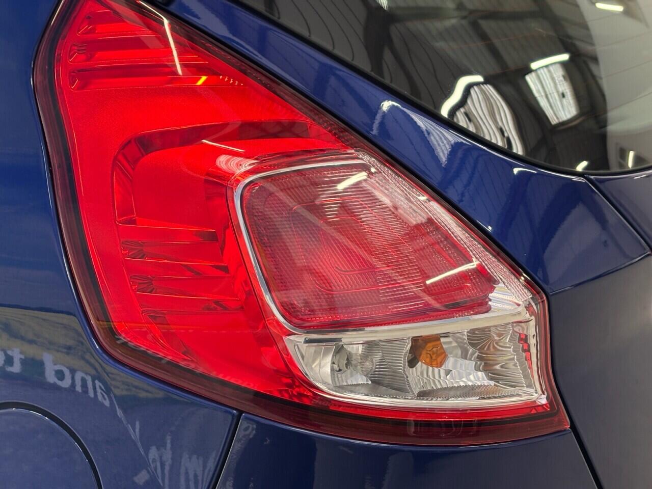 Ford Fiesta view 48