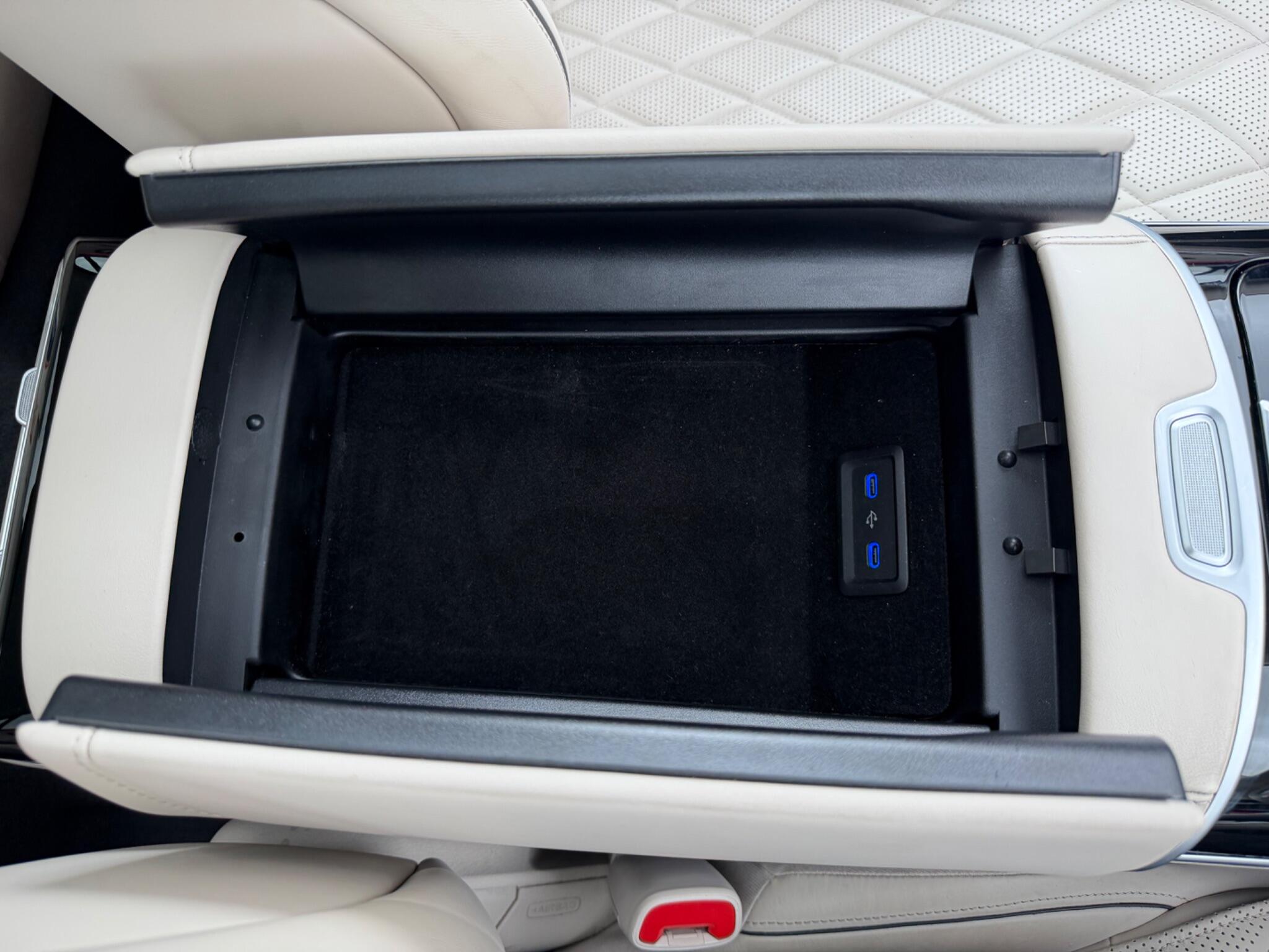 Mercedes-Benz S-Class view 45